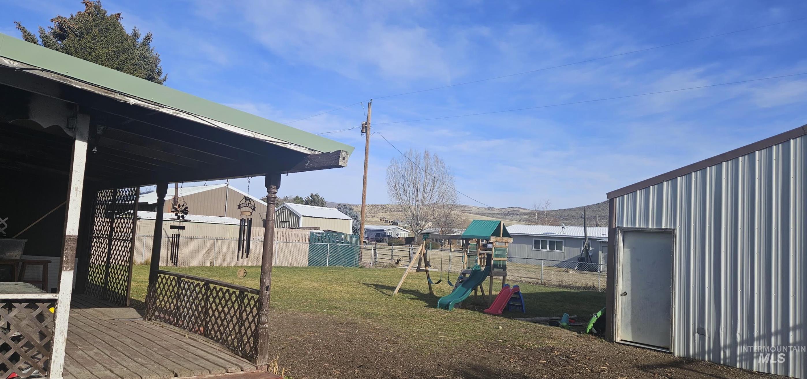 504 Somerville St., Jordan Valley, Oregon 97910, 4 Bedrooms, 2 Bathrooms, Residential For Sale, Price $250,000,MLS 98973372