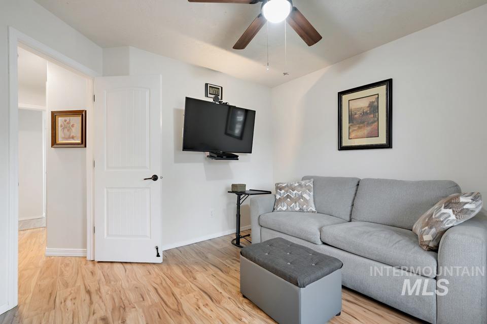 5534 N Powell Creek Ave, Meridian, Idaho 83646-5644, 4 Bedrooms, 3 Bathrooms, Residential For Sale, Price $599,000,MLS 98973373