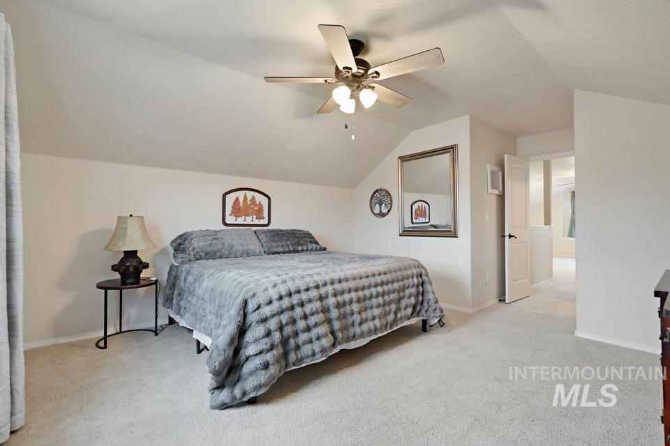 5534 N Powell Creek Ave, Meridian, Idaho 83646-5644, 4 Bedrooms, 3 Bathrooms, Residential For Sale, Price $599,000,MLS 98973373