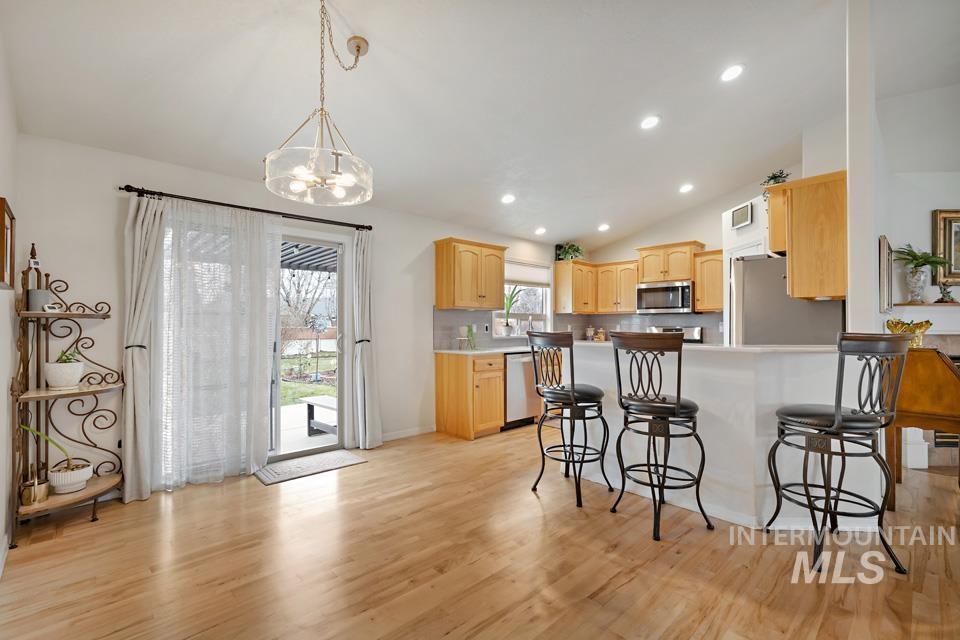 5534 N Powell Creek Ave, Meridian, Idaho 83646-5644, 4 Bedrooms, 3 Bathrooms, Residential For Sale, Price $599,000,MLS 98973373