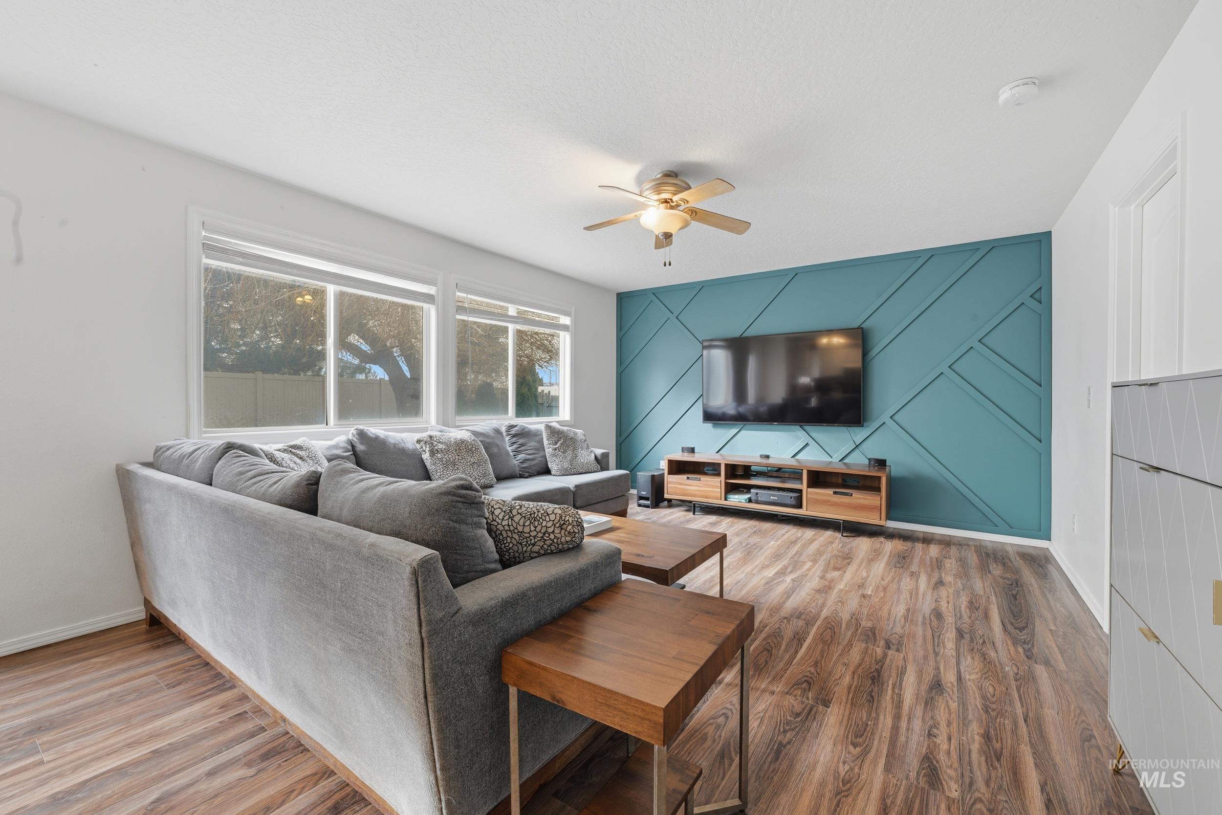 153 E Harris Hawk Dr, Kuna, Idaho 83634, 4 Bedrooms, 2.5 Bathrooms, Residential For Sale, Price $444,900, 98973375