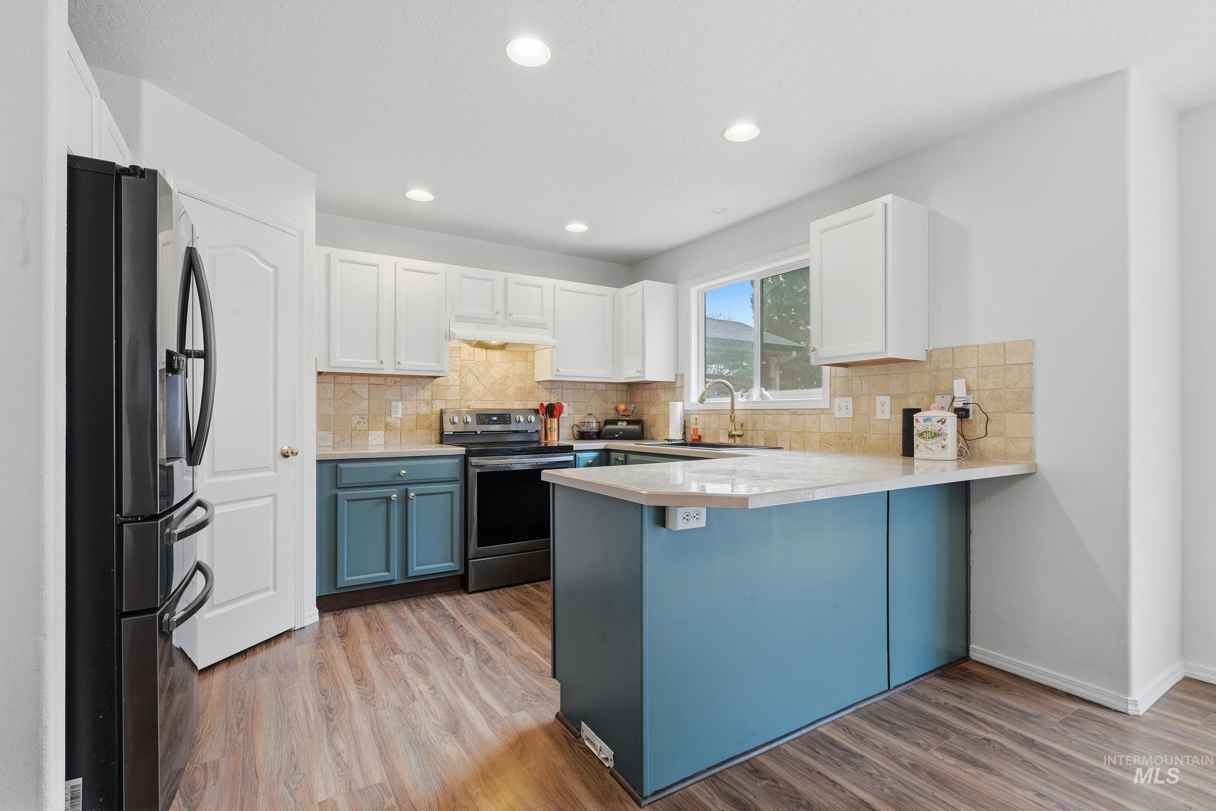 153 E Harris Hawk Dr, Kuna, Idaho 83634, 4 Bedrooms, 2.5 Bathrooms, Residential For Sale, Price $444,900, 98973375