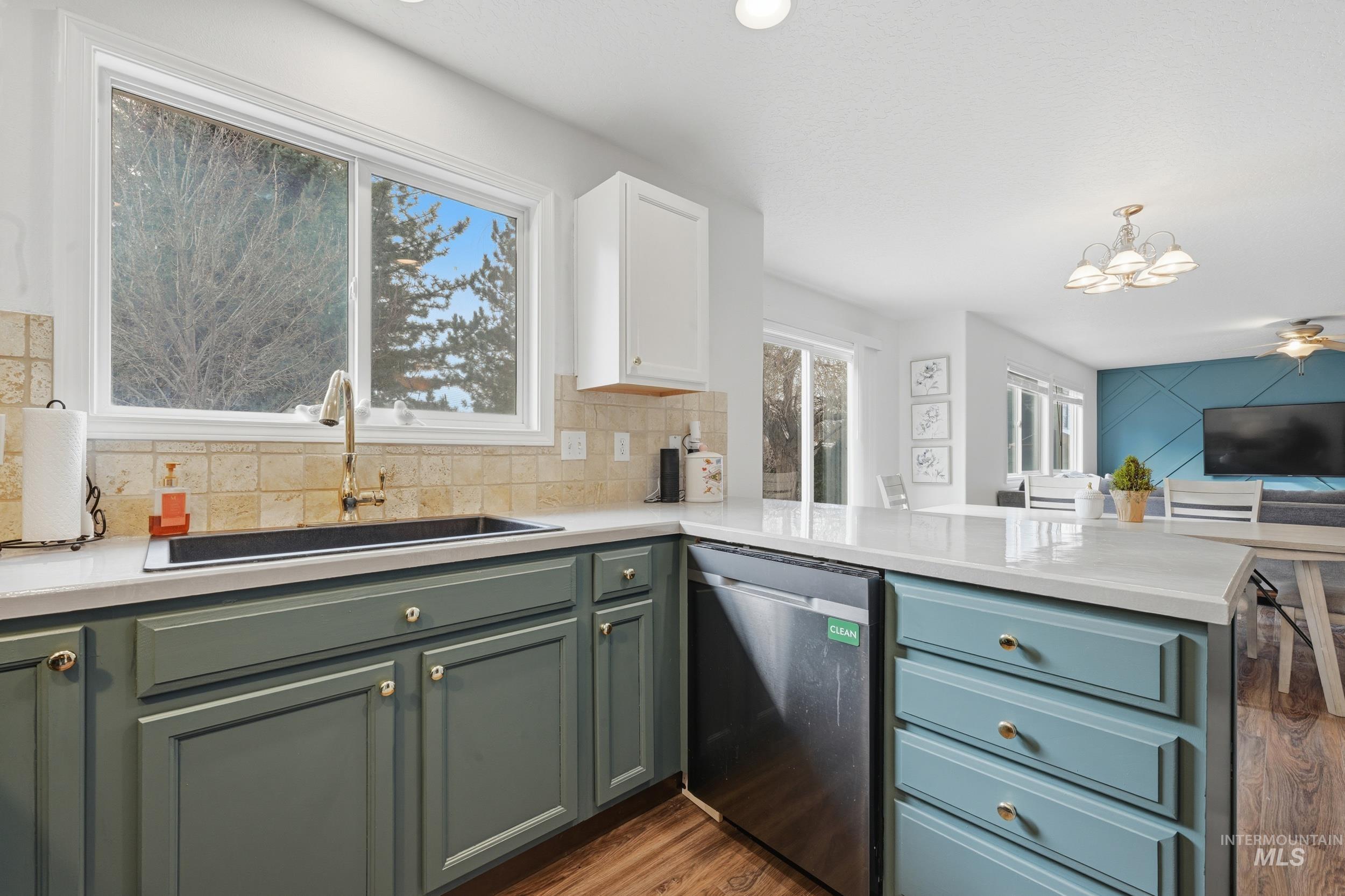 153 E Harris Hawk Dr, Kuna, Idaho 83634, 4 Bedrooms, 2.5 Bathrooms, Residential For Sale, Price $444,900, 98973375