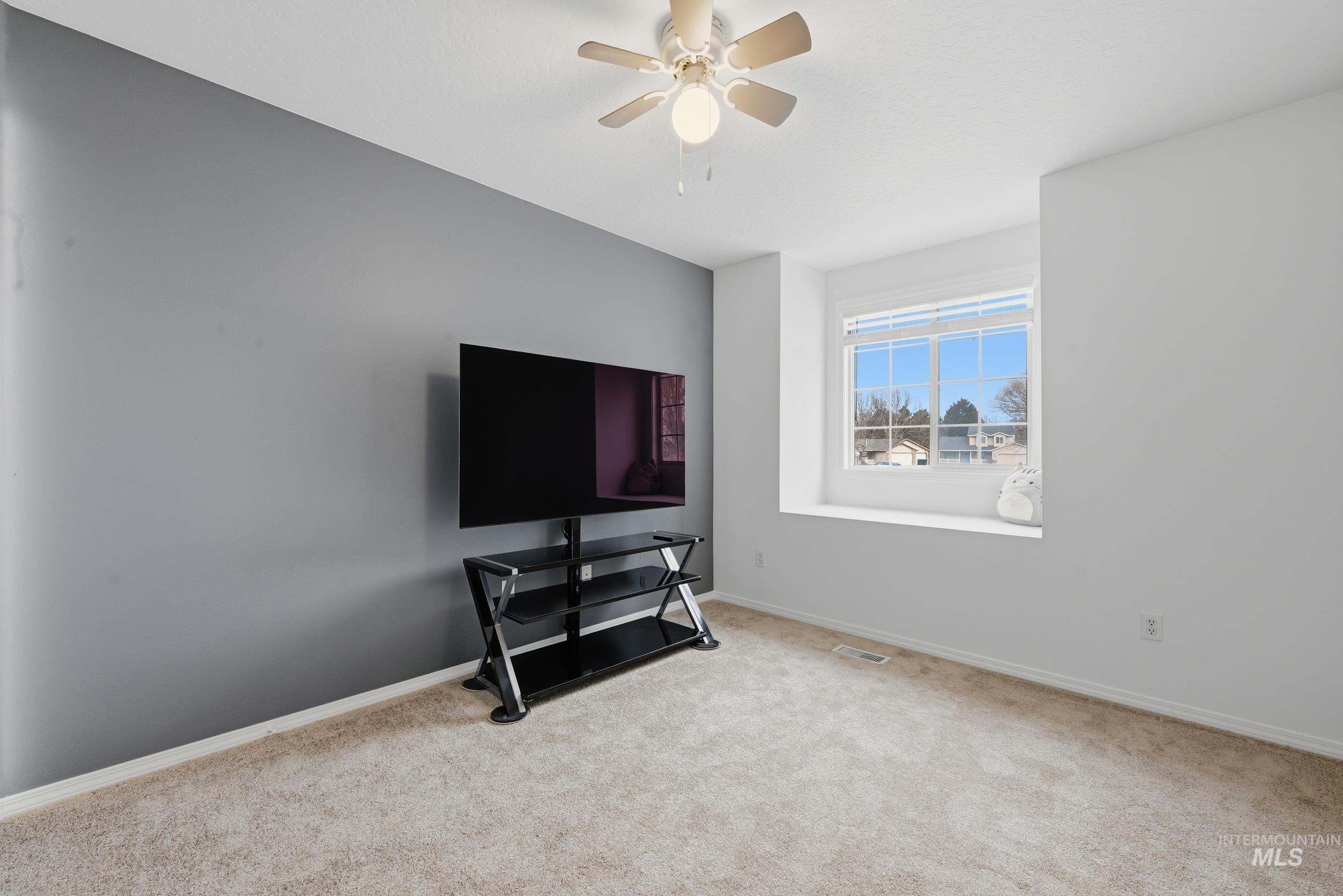 153 E Harris Hawk Dr, Kuna, Idaho 83634, 4 Bedrooms, 2.5 Bathrooms, Residential For Sale, Price $444,900, 98973375