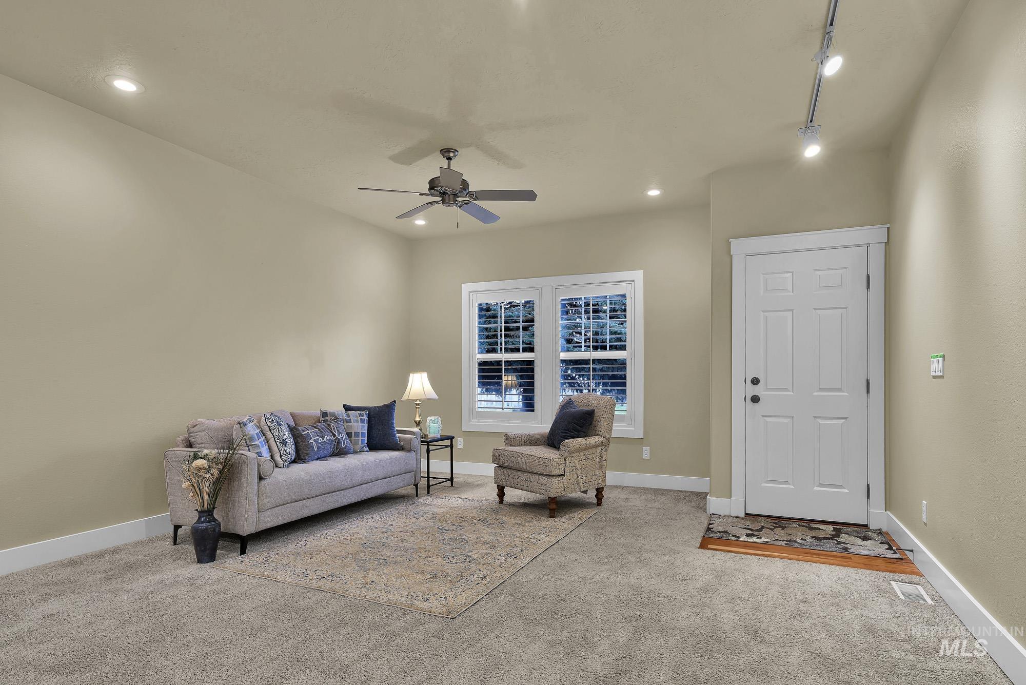 2324 Wood Springs Ave, Caldwell, Idaho 83605-5295, 2 Bedrooms, 2 Bathrooms, Residential For Sale, Price $309,995,MLS 98973376