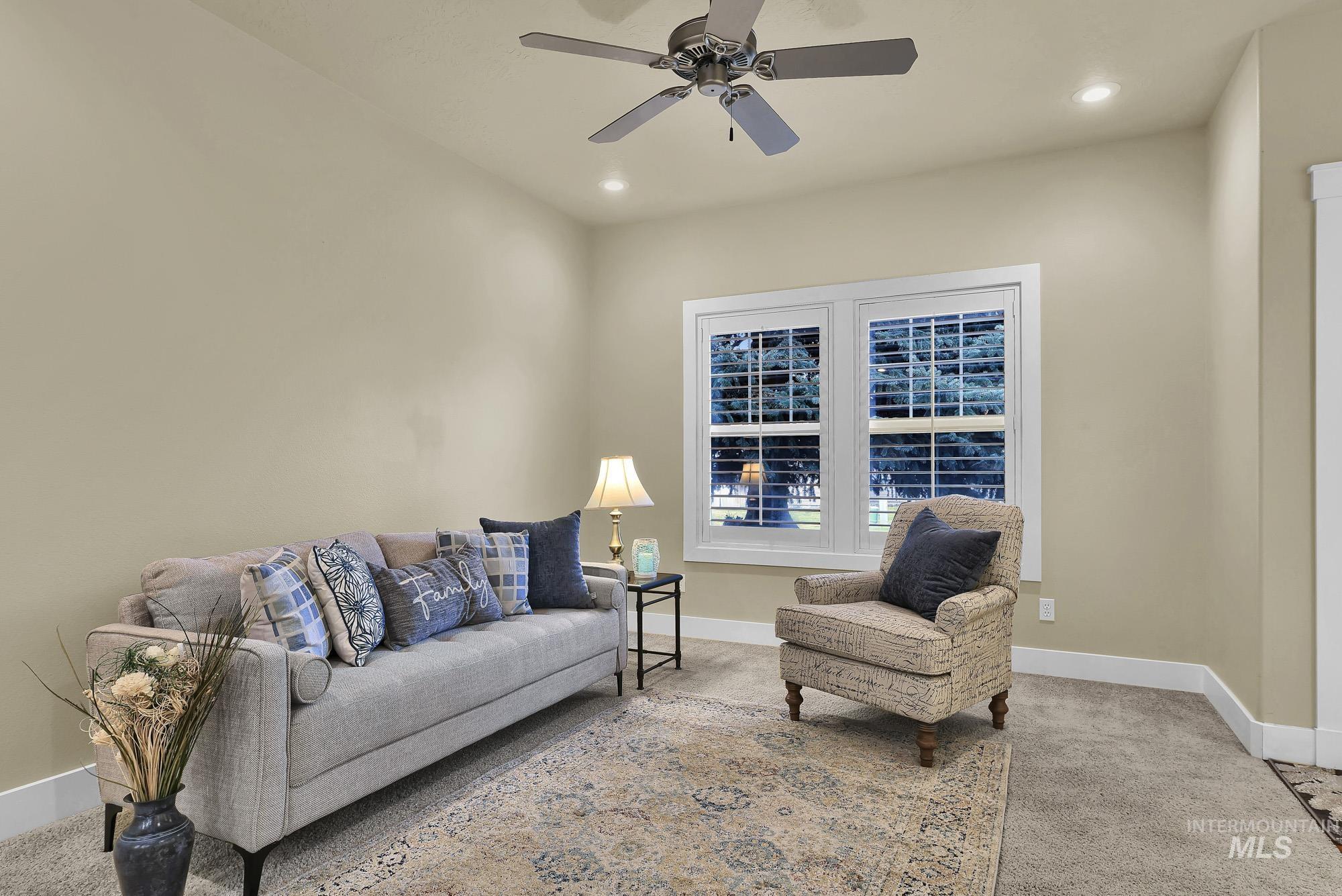 2324 Wood Springs Ave, Caldwell, Idaho 83605-5295, 2 Bedrooms, 2 Bathrooms, Residential For Sale, Price $309,995,MLS 98973376