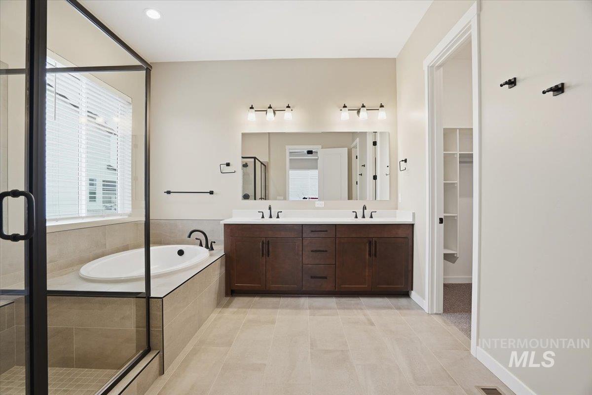 1323 White Cliffs St, Middleton, Idaho 83644, 3 Bedrooms, 3.5 Bathrooms, Residential For Sale, Price $849,990,MLS 98973377