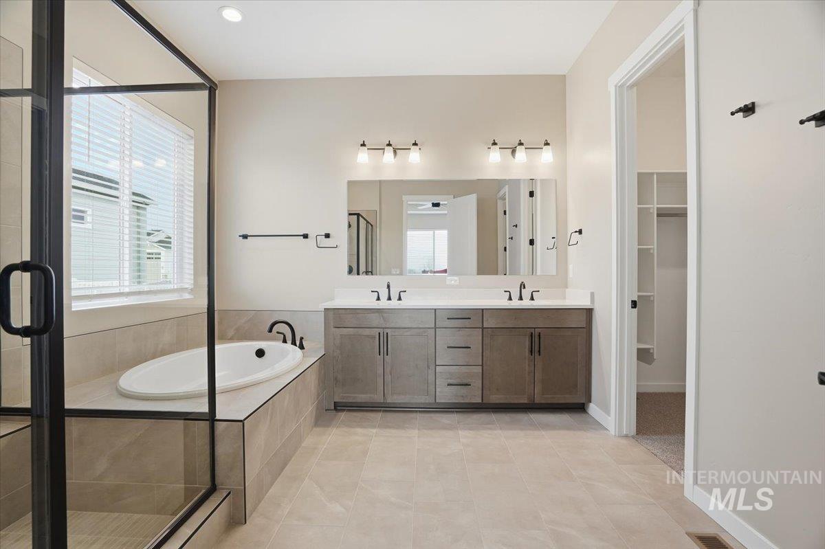 1341 White Cliffs St, Middleton, Idaho 83644, 3 Bedrooms, 3.5 Bathrooms, Residential For Sale, Price $769,990,MLS 98973379