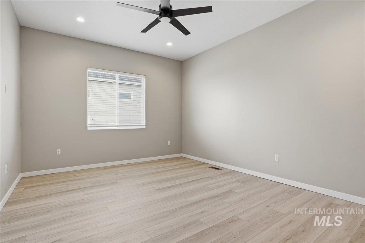 1341 White Cliffs St, Middleton, Idaho 83644, 3 Bedrooms, 3.5 Bathrooms, Residential For Sale, Price $769,990,MLS 98973379