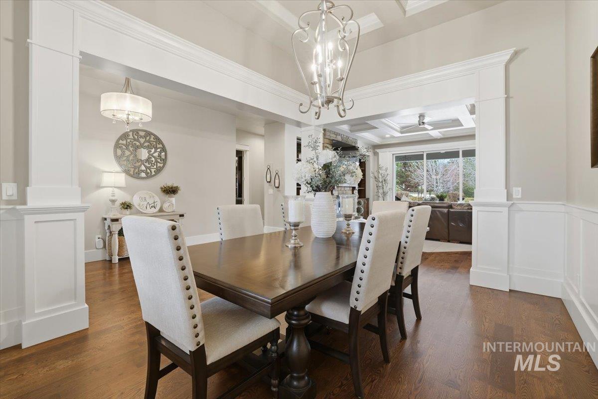 6590 N Fairborn Ave, Meridian, Idaho 83646, 4 Bedrooms, 3.5 Bathrooms, Residential For Sale, Price $1,325,000,MLS 98973380