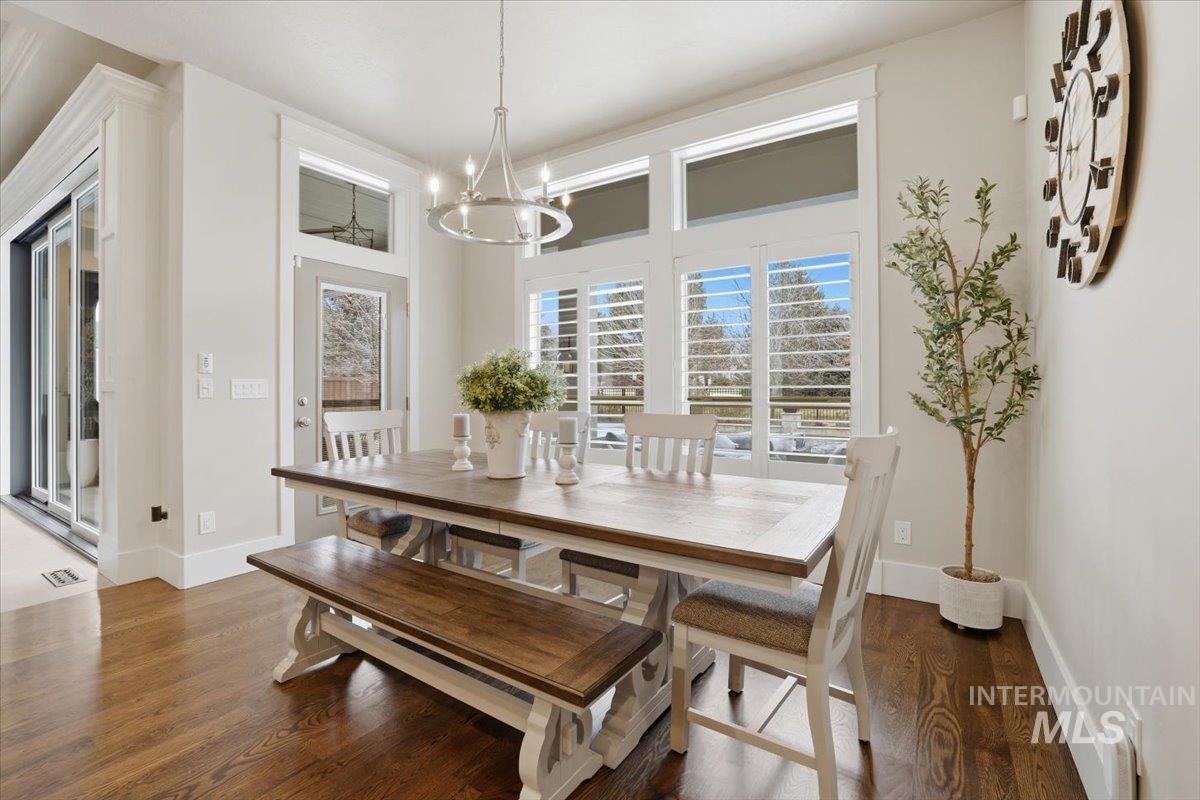 6590 N Fairborn Ave, Meridian, Idaho 83646, 4 Bedrooms, 3.5 Bathrooms, Residential For Sale, Price $1,325,000,MLS 98973380