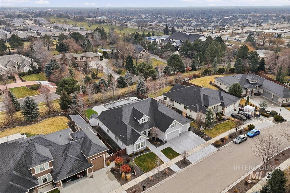 6590 N Fairborn Ave, Meridian, Idaho 83646, 4 Bedrooms, 3.5 Bathrooms, Residential For Sale, Price $1,325,000,MLS 98973380