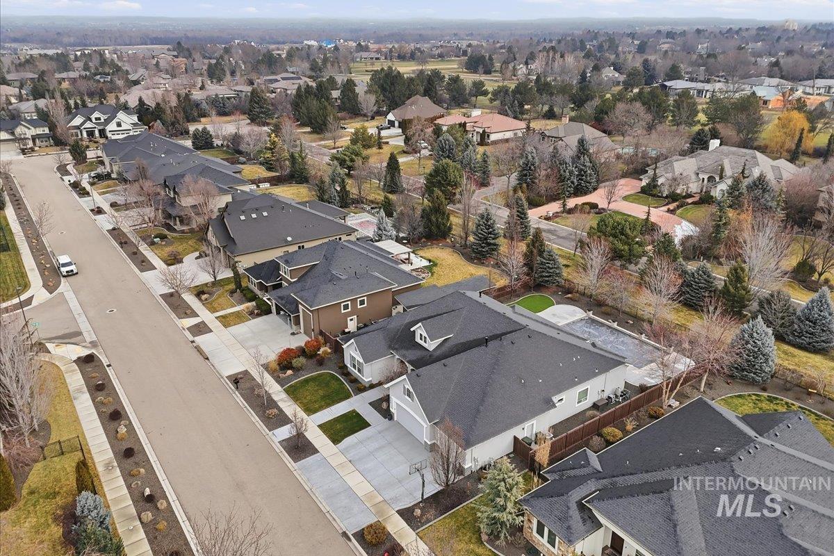 6590 N Fairborn Ave, Meridian, Idaho 83646, 4 Bedrooms, 3.5 Bathrooms, Residential For Sale, Price $1,325,000,MLS 98973380