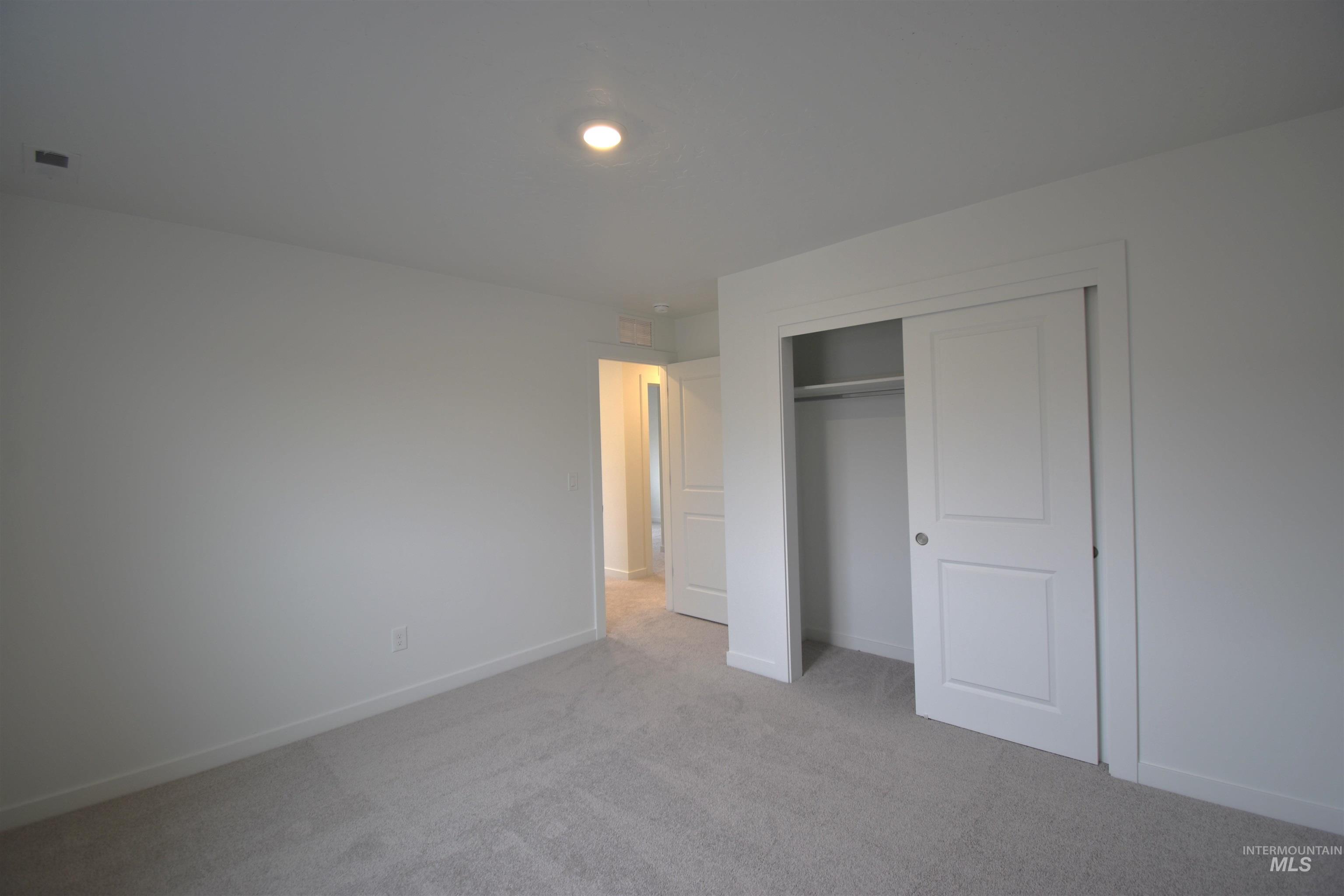 8191 W Grey Alder Dr, Eagle, Idaho 83616, 3 Bedrooms, 2.5 Bathrooms, Rental For Rent, Price $2,395,MLS 98973381