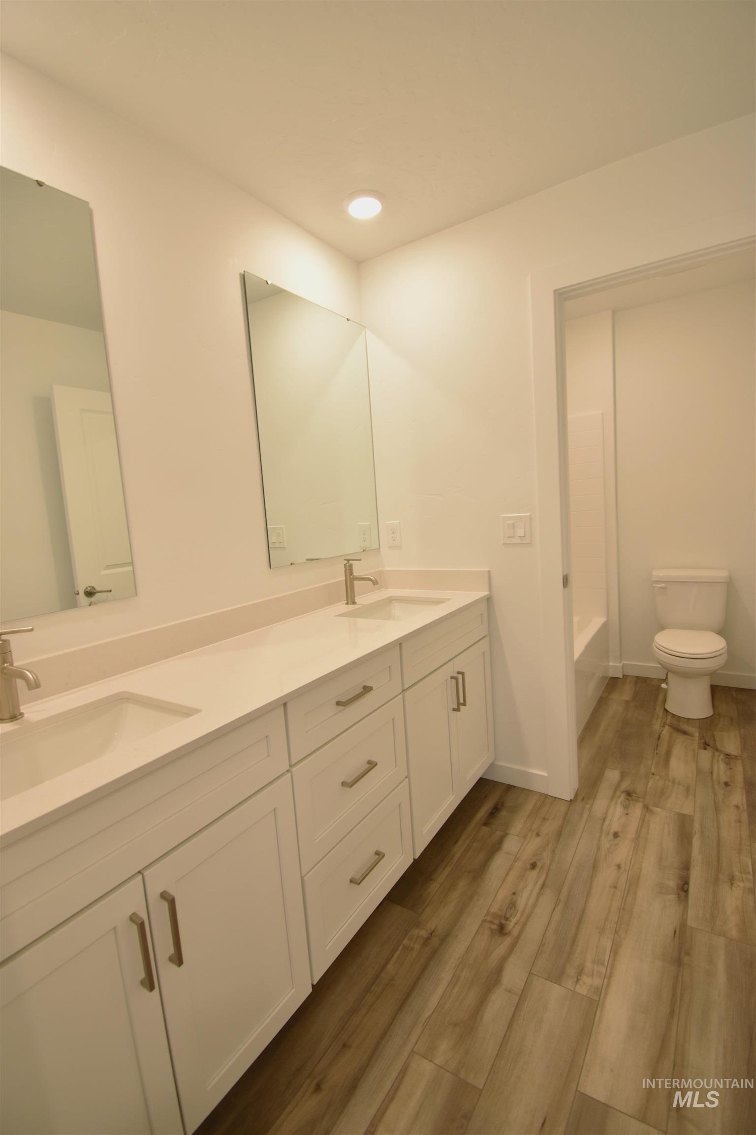 8191 W Grey Alder Dr, Eagle, Idaho 83616, 3 Bedrooms, 2.5 Bathrooms, Rental For Rent, Price $2,395,MLS 98973381