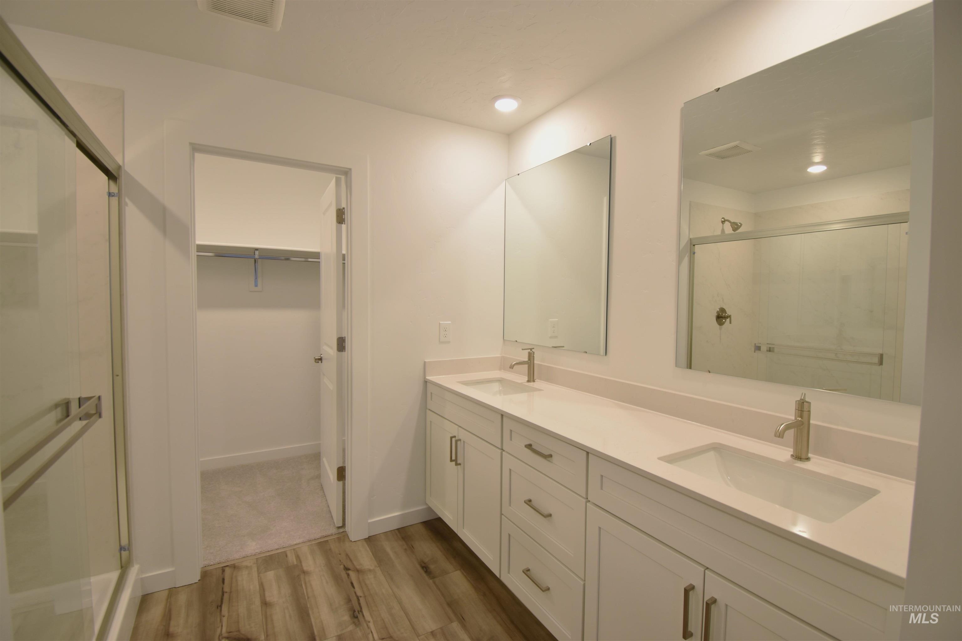 8191 W Grey Alder Dr, Eagle, Idaho 83616, 3 Bedrooms, 2.5 Bathrooms, Rental For Rent, Price $2,395,MLS 98973381