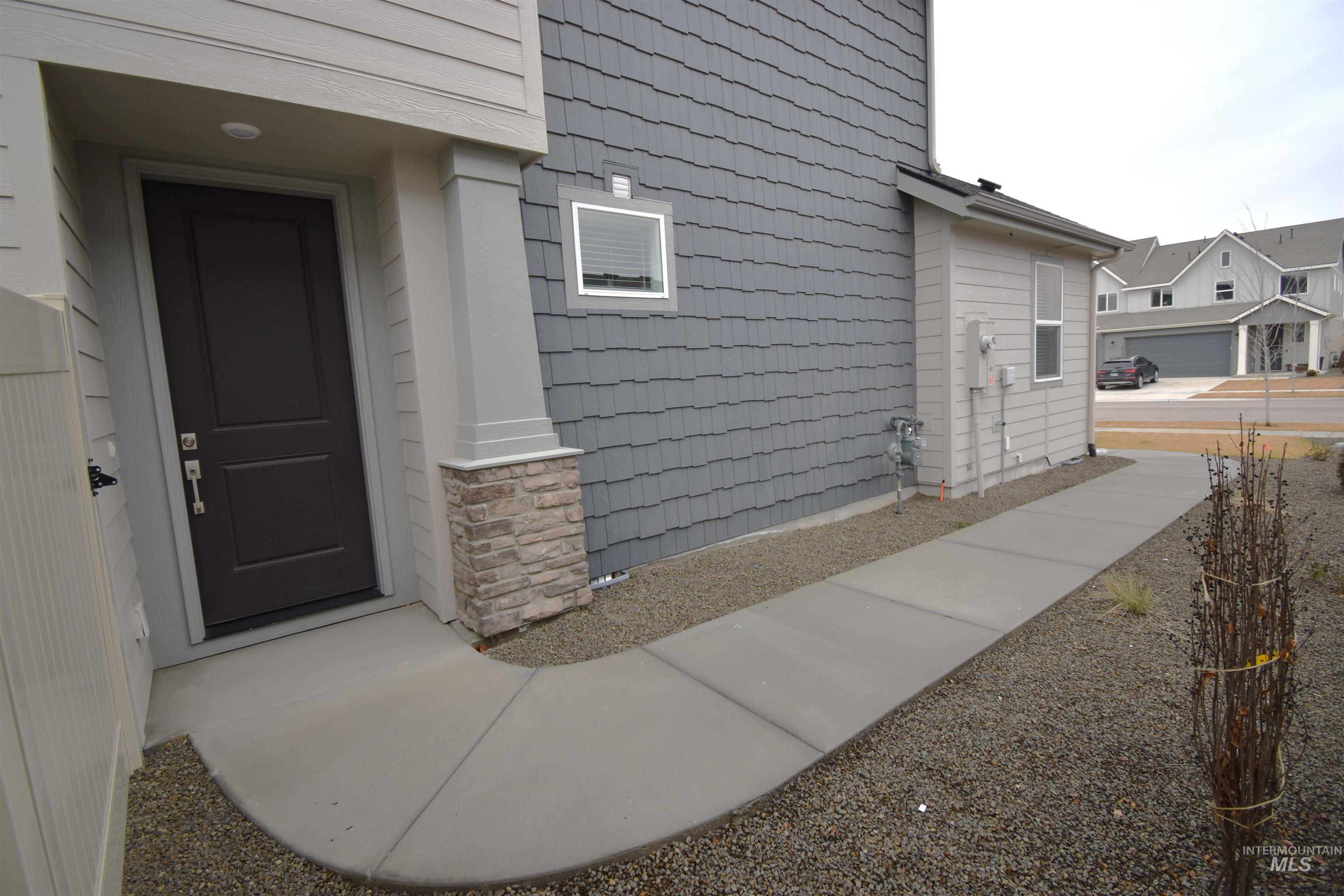 8191 W Grey Alder Dr, Eagle, Idaho 83616, 3 Bedrooms, 2.5 Bathrooms, Rental For Rent, Price $2,395,MLS 98973381