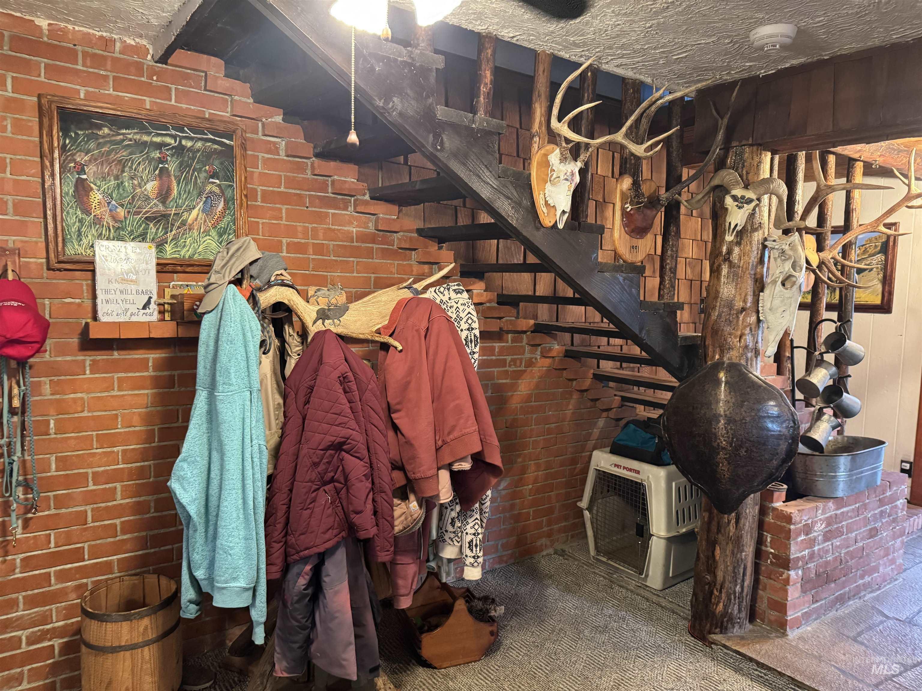 1164 E 4150 N, Buhl, Idaho 83316, 5 Bedrooms, 2 Bathrooms, Farm & Ranch For Sale, Price $999,000,MLS 98973385