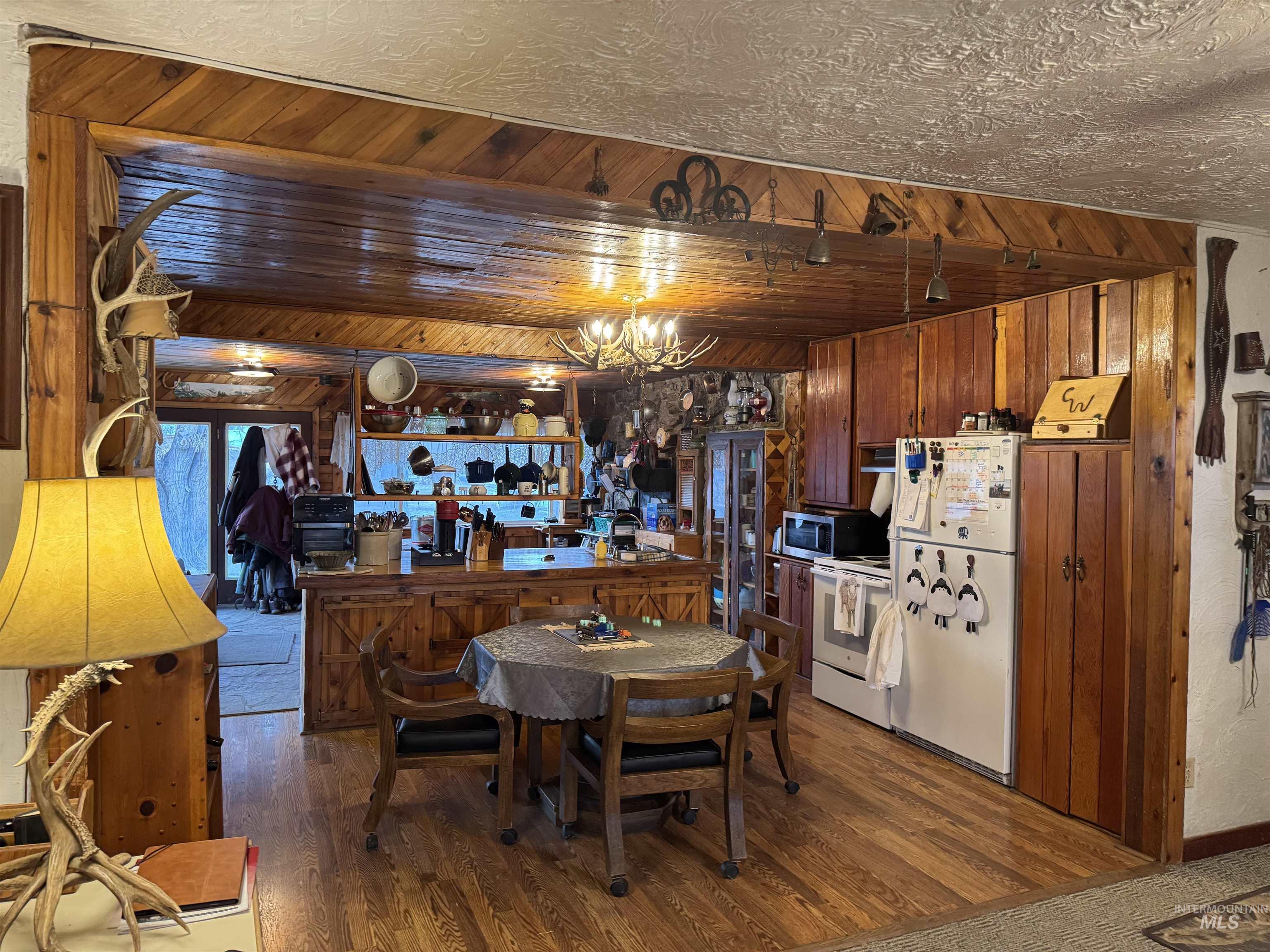 1164 E 4150 N, Buhl, Idaho 83316, 5 Bedrooms, 2 Bathrooms, Farm & Ranch For Sale, Price $999,000,MLS 98973385