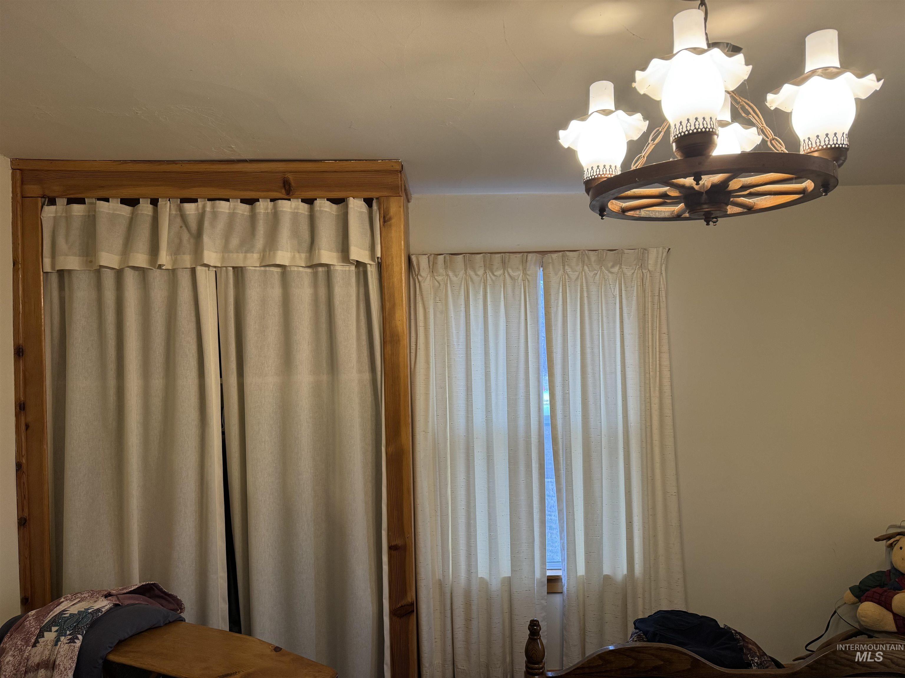 1164 E 4150 N, Buhl, Idaho 83316, 5 Bedrooms, 2 Bathrooms, Farm & Ranch For Sale, Price $999,000,MLS 98973385