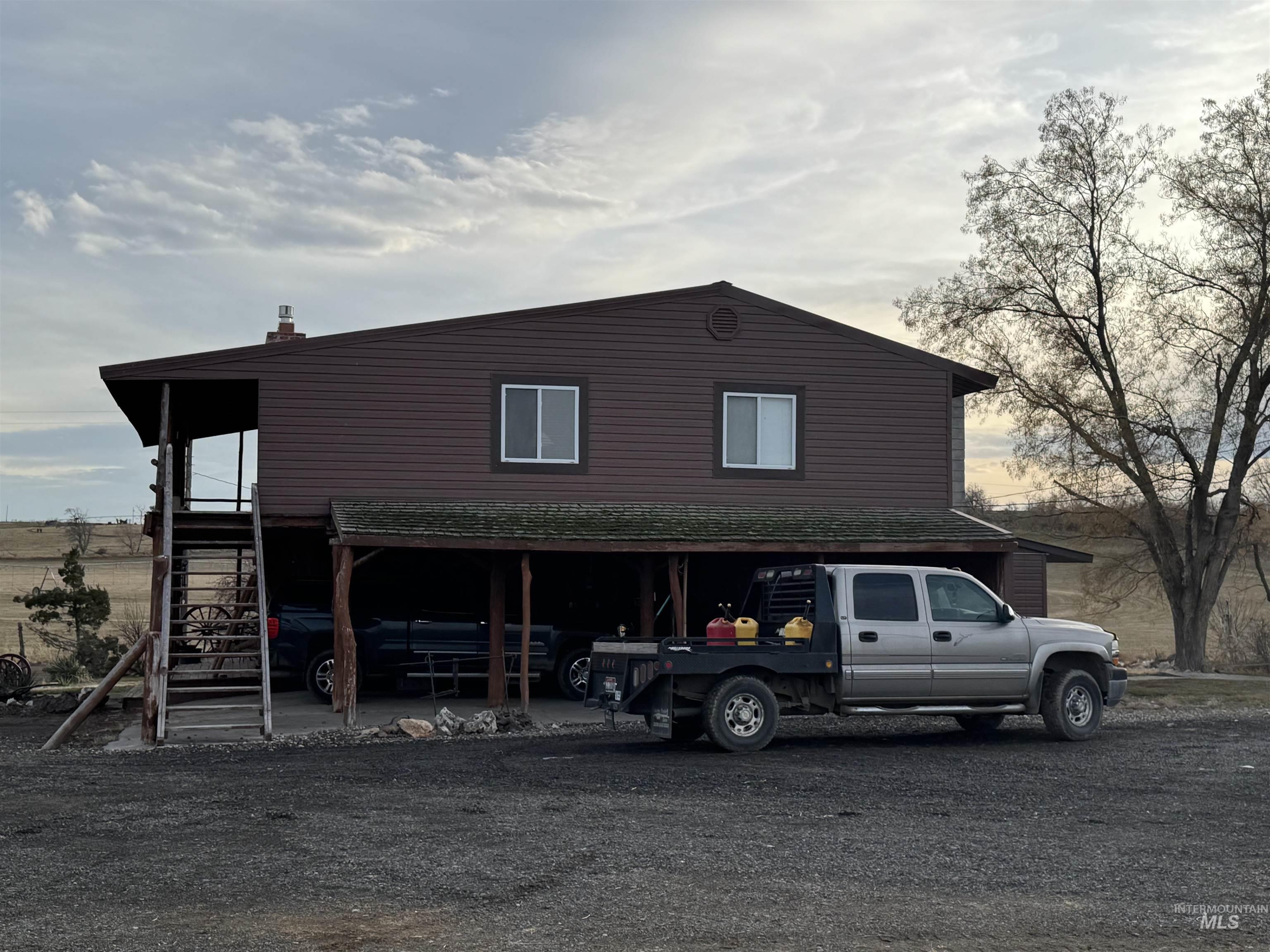 1164 E 4150 N, Buhl, Idaho 83316, 5 Bedrooms, 2 Bathrooms, Farm & Ranch For Sale, Price $999,000,MLS 98973385