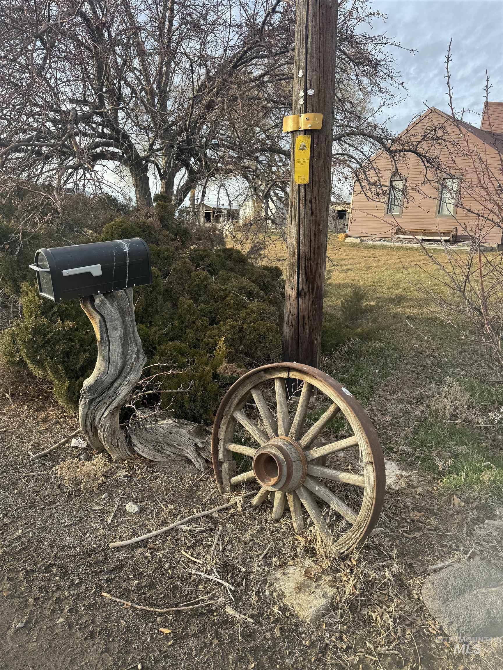 1164 E 4150 N, Buhl, Idaho 83316, 5 Bedrooms, 2 Bathrooms, Residential For Sale, Price $999,000,MLS 98973386