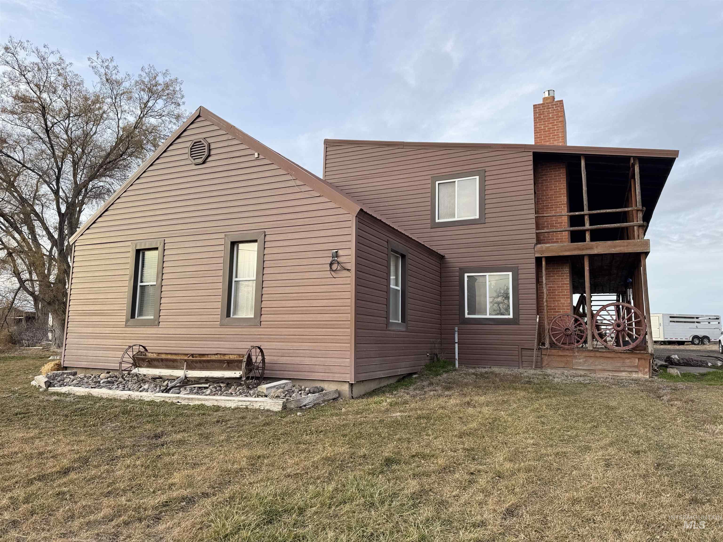 1164 E 4150 N, Buhl, Idaho 83316, 5 Bedrooms, 2 Bathrooms, Residential For Sale, Price $999,000,MLS 98973386