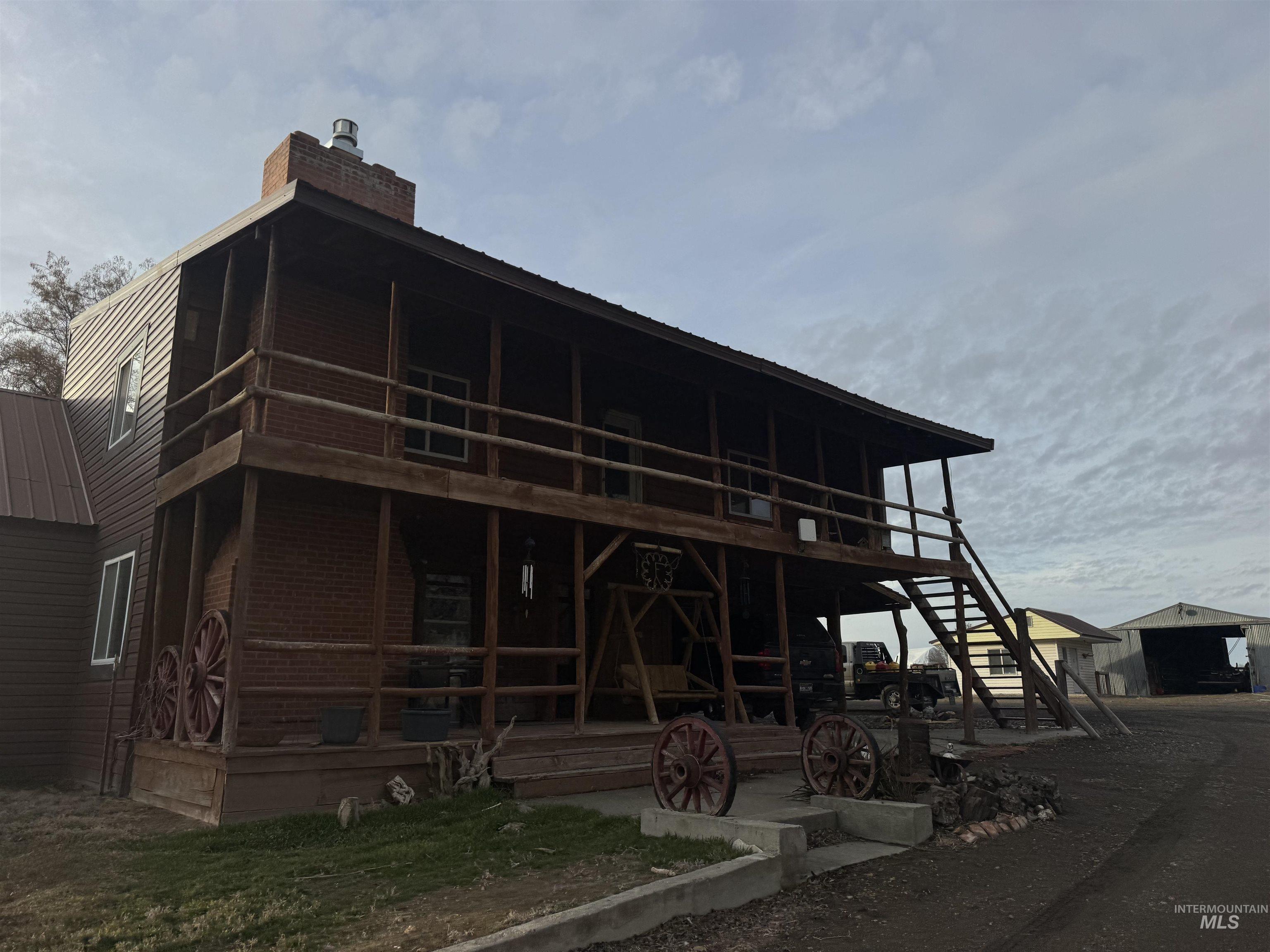 1164 E 4150 N, Buhl, Idaho 83316, 5 Bedrooms, 2 Bathrooms, Residential For Sale, Price $999,000,MLS 98973386