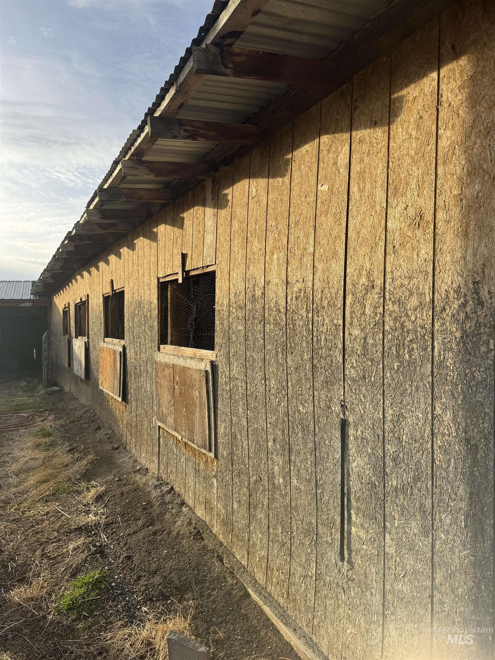 1164 E 4150 N, Buhl, Idaho 83316, 5 Bedrooms, 2 Bathrooms, Residential For Sale, Price $999,000,MLS 98973386