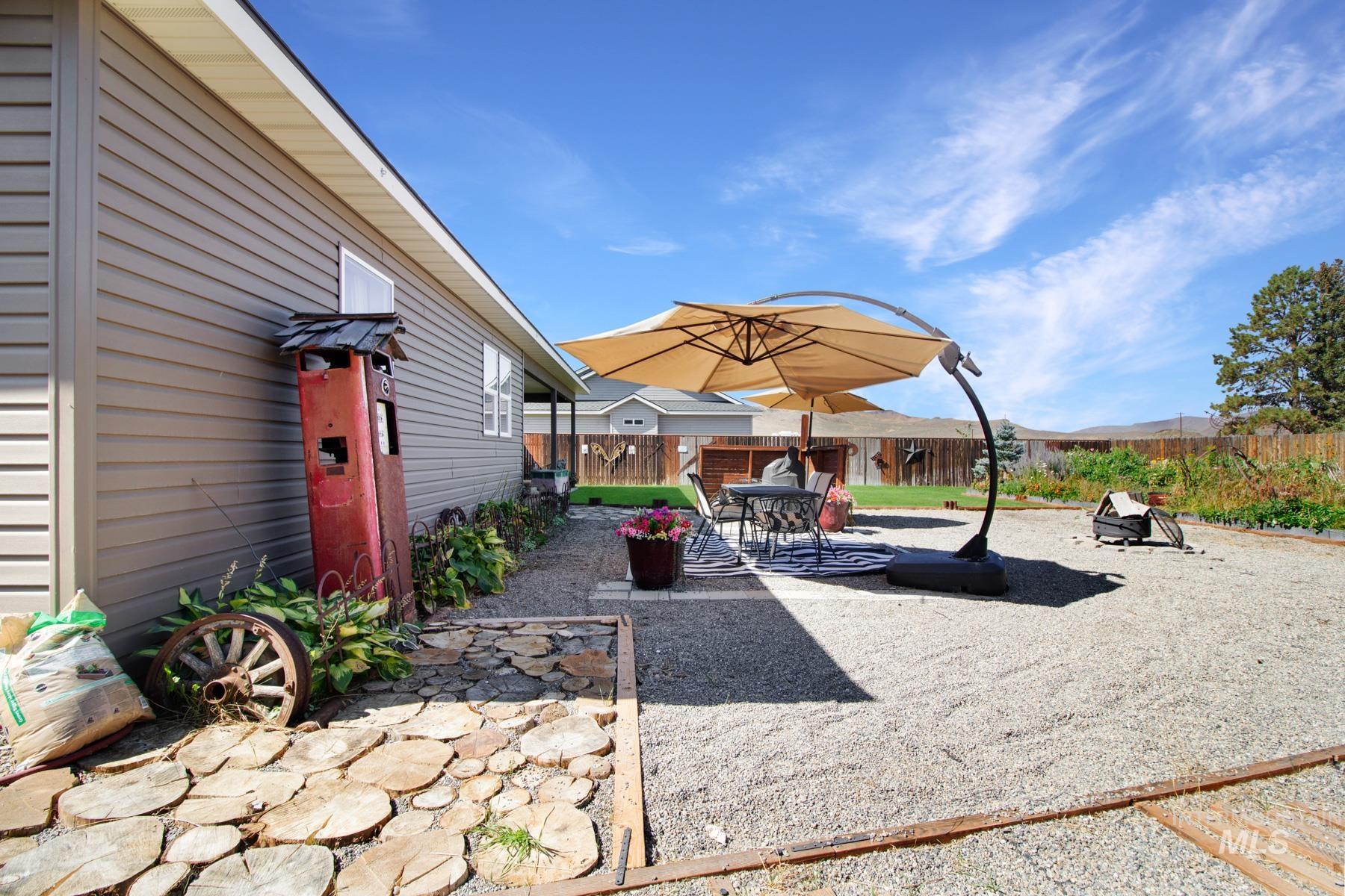 105 Greenfield Way, Carey, Idaho 88820, 3 Bedrooms, 2 Bathrooms, Residential For Sale, Price $509,000,MLS 98973387