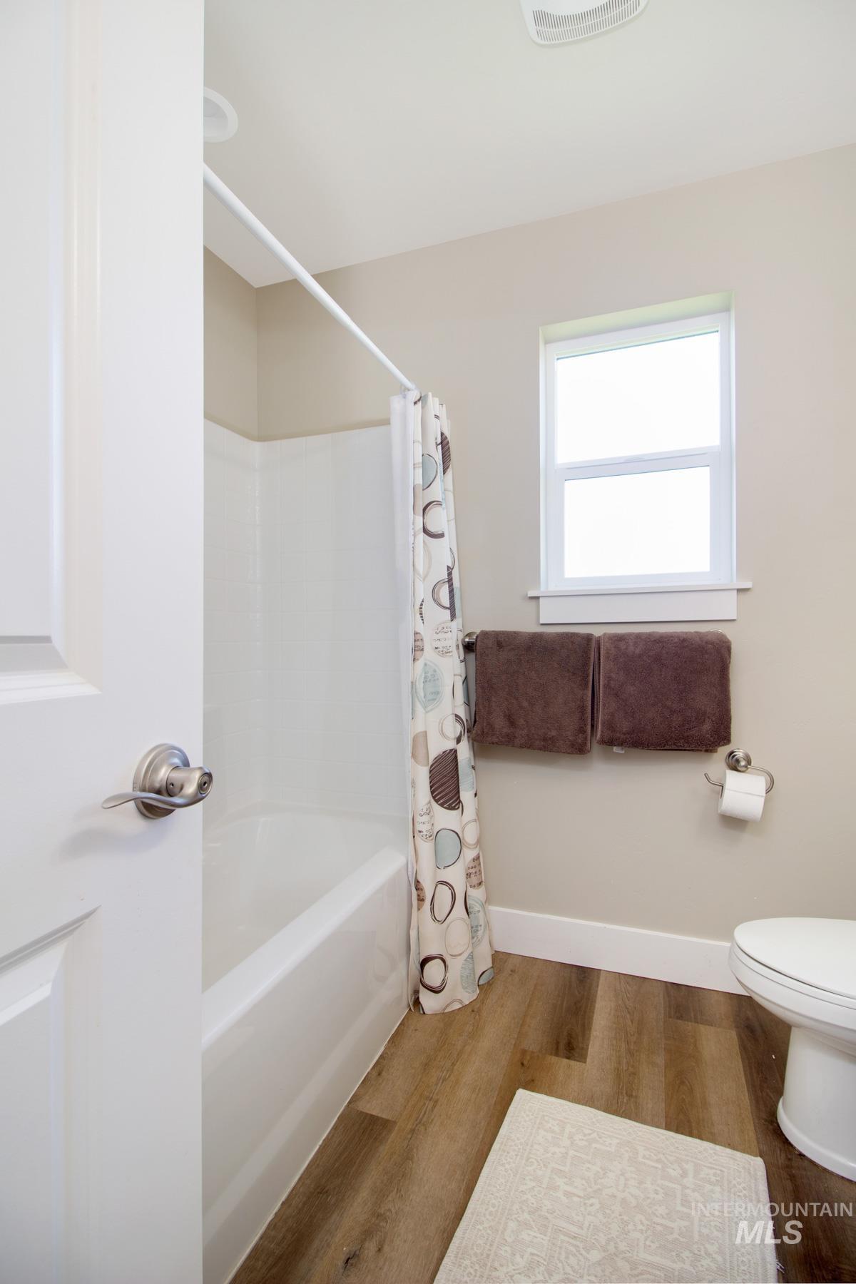 105 Greenfield Way, Carey, Idaho 88820, 3 Bedrooms, 2 Bathrooms, Residential For Sale, Price $509,000,MLS 98973387