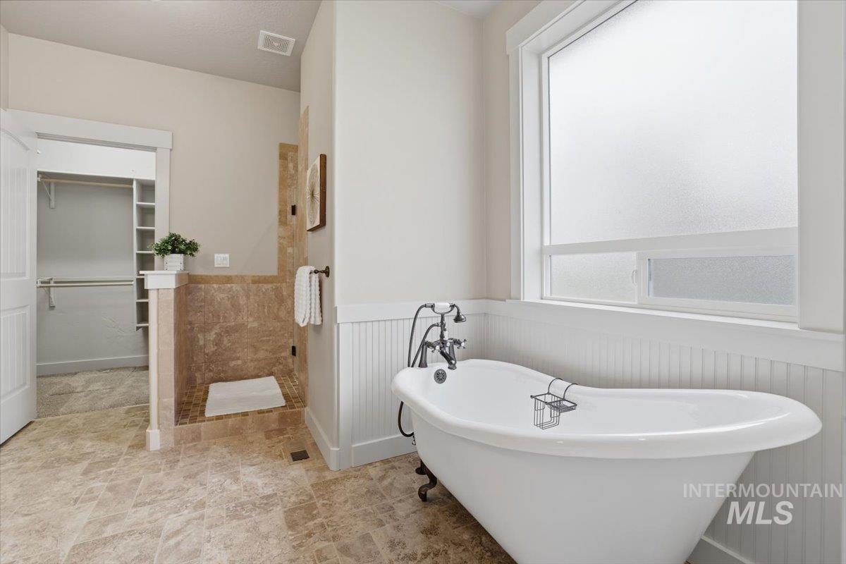 24331 Cowboy Lane, Middleton, Idaho 83644, 3 Bedrooms, 2.5 Bathrooms, Residential For Sale, Price $1,100,000, 98973389