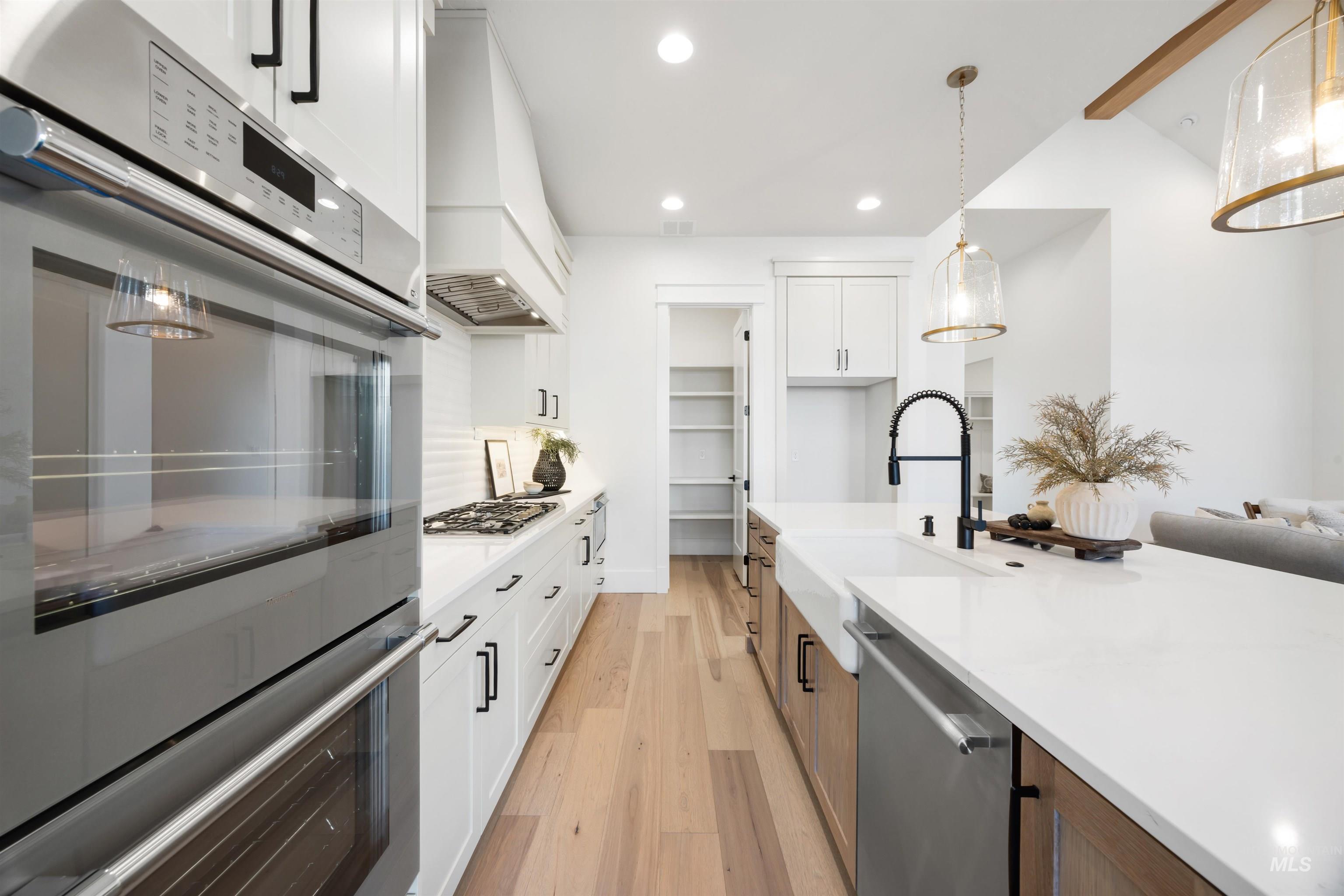 1034 E Escalation St, Meridian, Idaho 83642, 3 Bedrooms, 2.5 Bathrooms, Residential For Sale, Price $679,777, 98973390