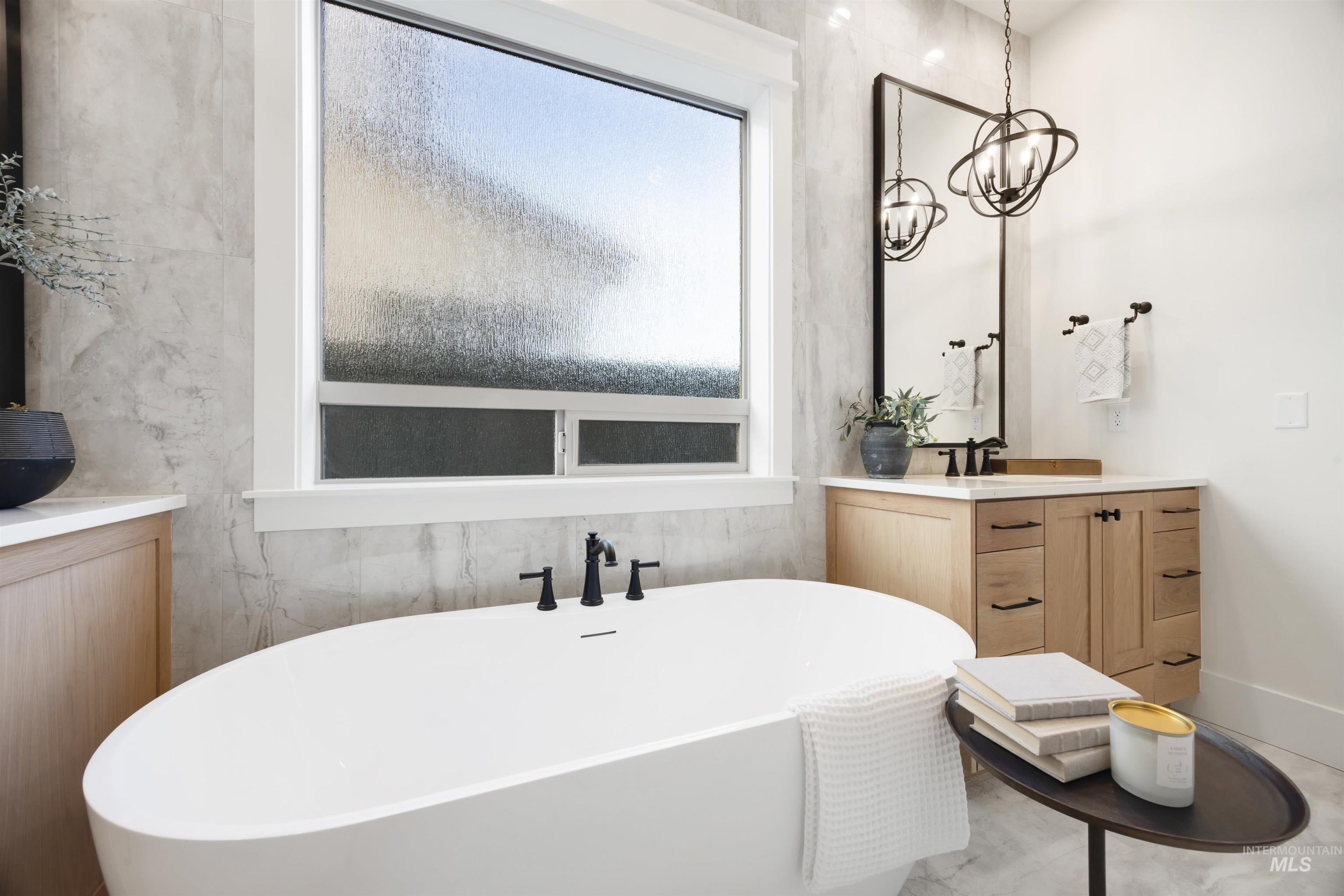 1034 E Escalation St, Meridian, Idaho 83642, 3 Bedrooms, 2.5 Bathrooms, Residential For Sale, Price $679,777,MLS 98973390