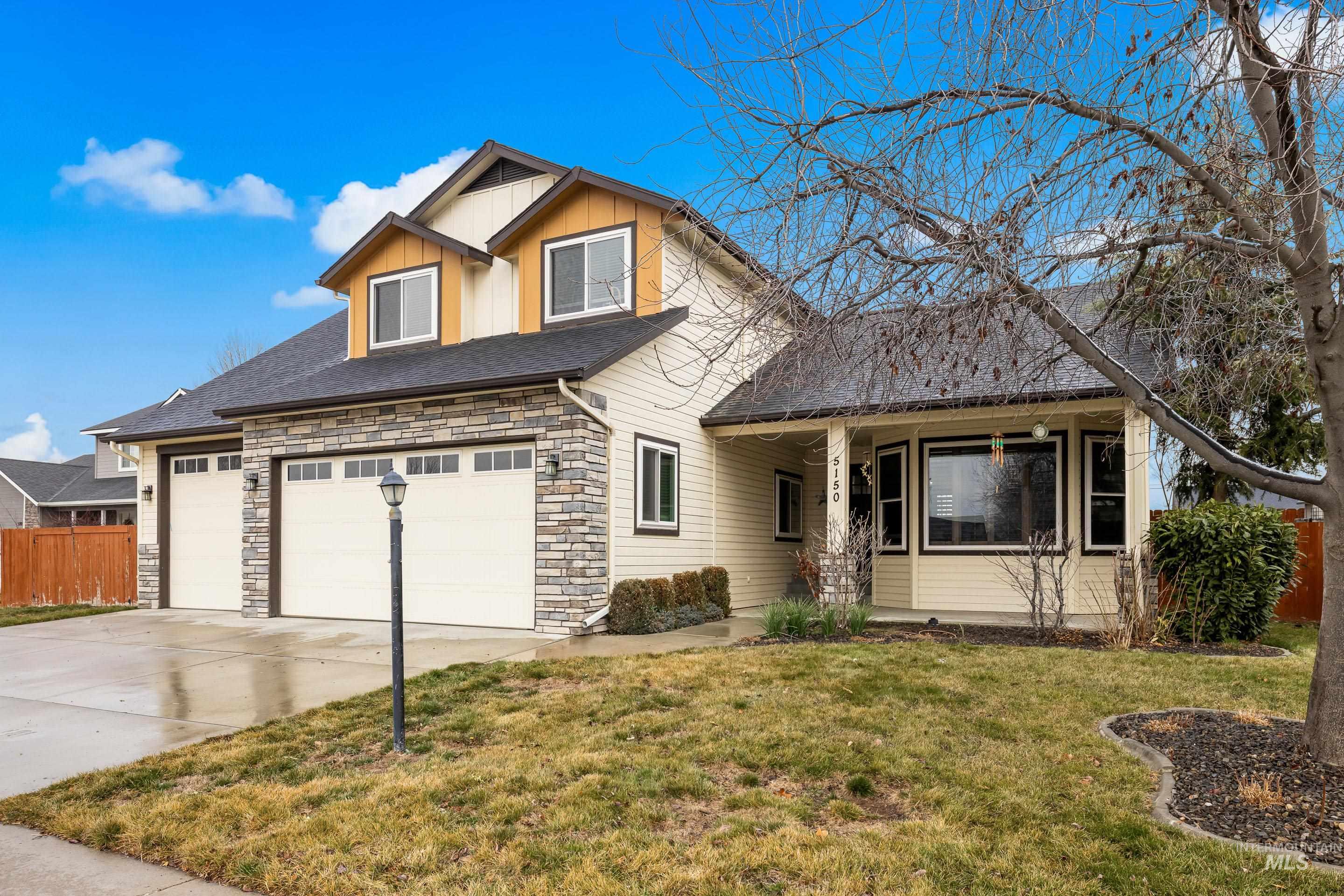 5150 W McMurtrey St, Meridian, Idaho 83646, 4 Bedrooms, 3 Bathrooms, Residential For Sale, Price $599,900,MLS 98973391
