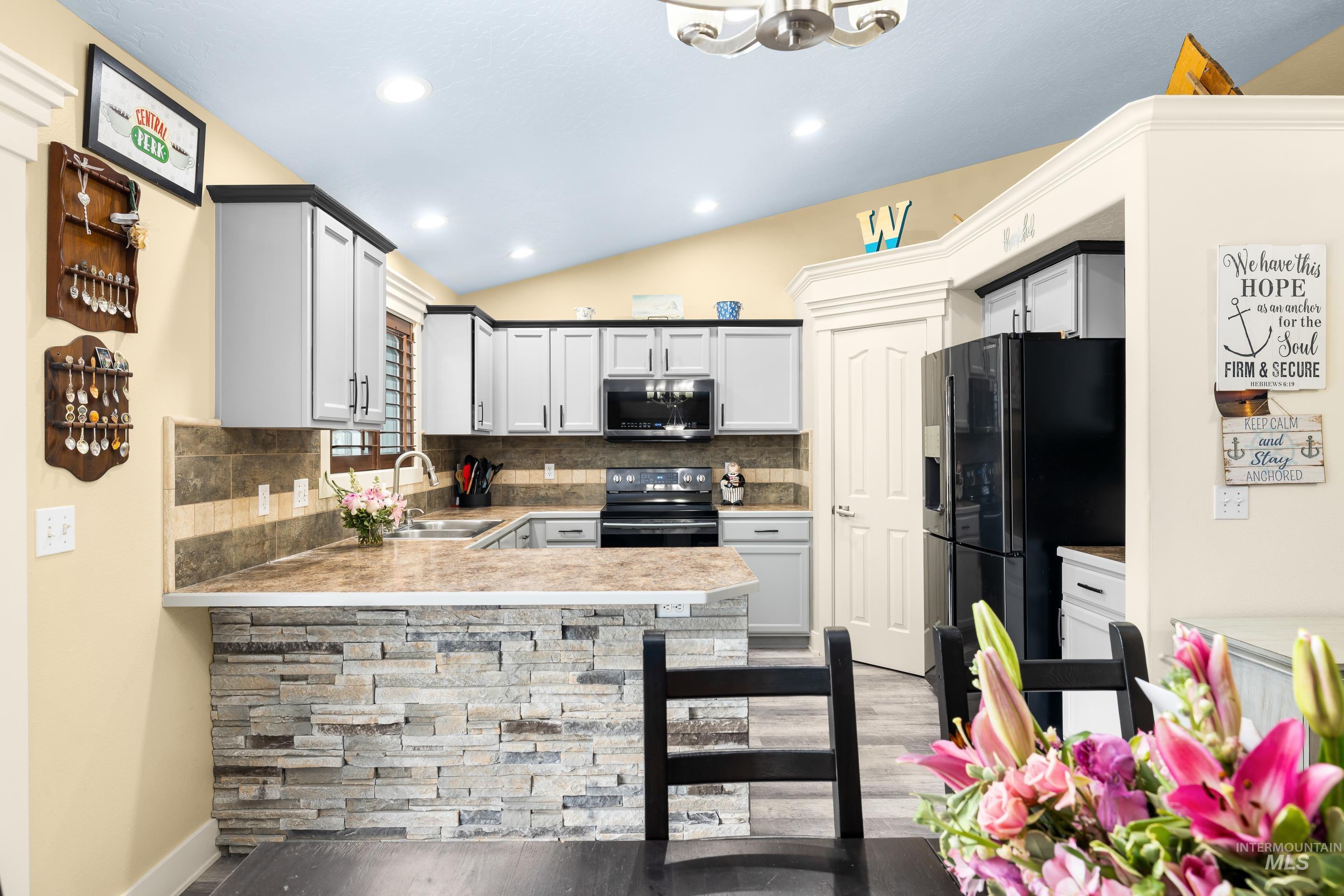 5150 W McMurtrey St, Meridian, Idaho 83646, 4 Bedrooms, 3 Bathrooms, Residential For Sale, Price $599,900,MLS 98973391