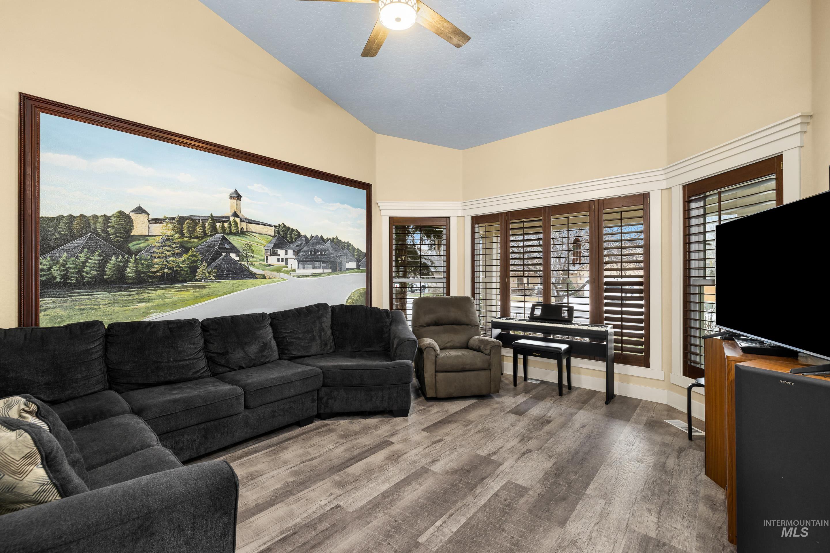 5150 W McMurtrey St, Meridian, Idaho 83646, 4 Bedrooms, 3 Bathrooms, Residential For Sale, Price $599,900,MLS 98973391