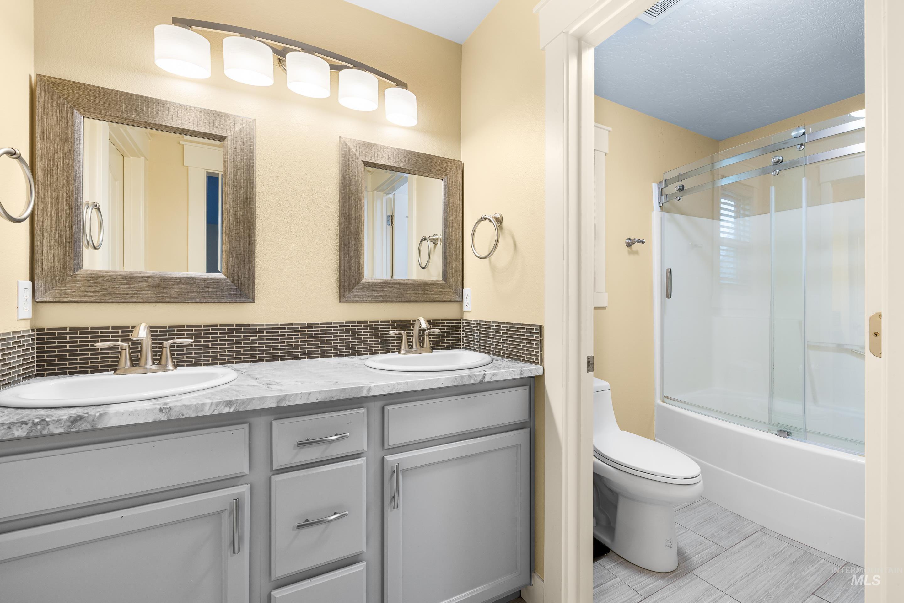 5150 W McMurtrey St, Meridian, Idaho 83646, 4 Bedrooms, 3 Bathrooms, Residential For Sale, Price $599,900,MLS 98973391