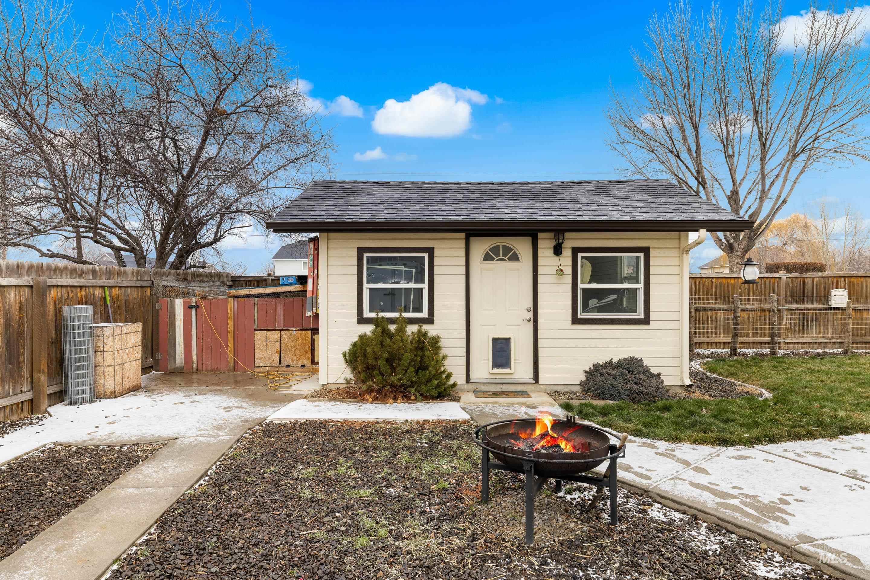 5150 W McMurtrey St, Meridian, Idaho 83646, 4 Bedrooms, 3 Bathrooms, Residential For Sale, Price $599,900,MLS 98973391