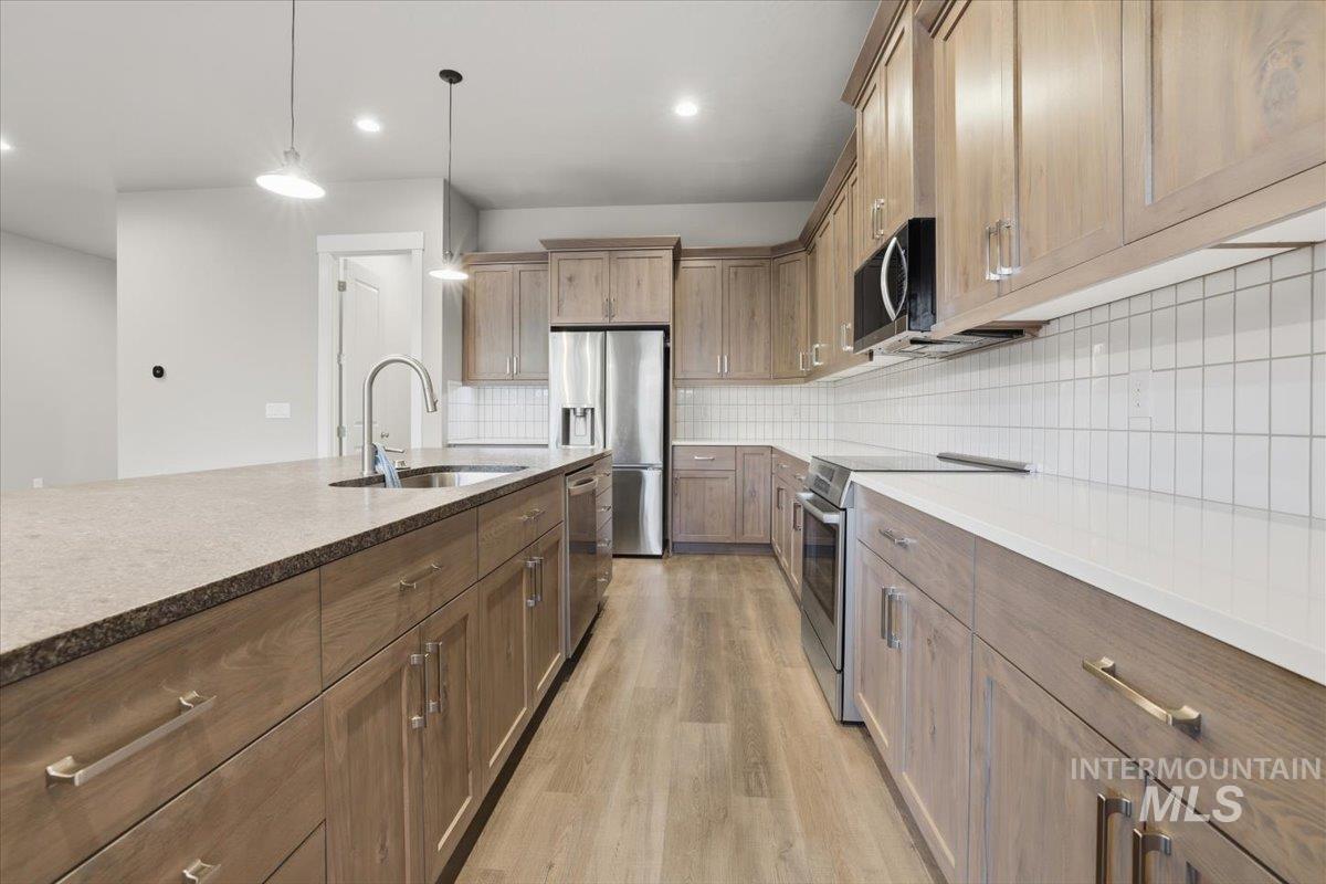 12529 S Lenora Pl, Nampa, Idaho 83686, 3 Bedrooms, 3.5 Bathrooms, Residential For Sale, Price $720,000,MLS 98973393