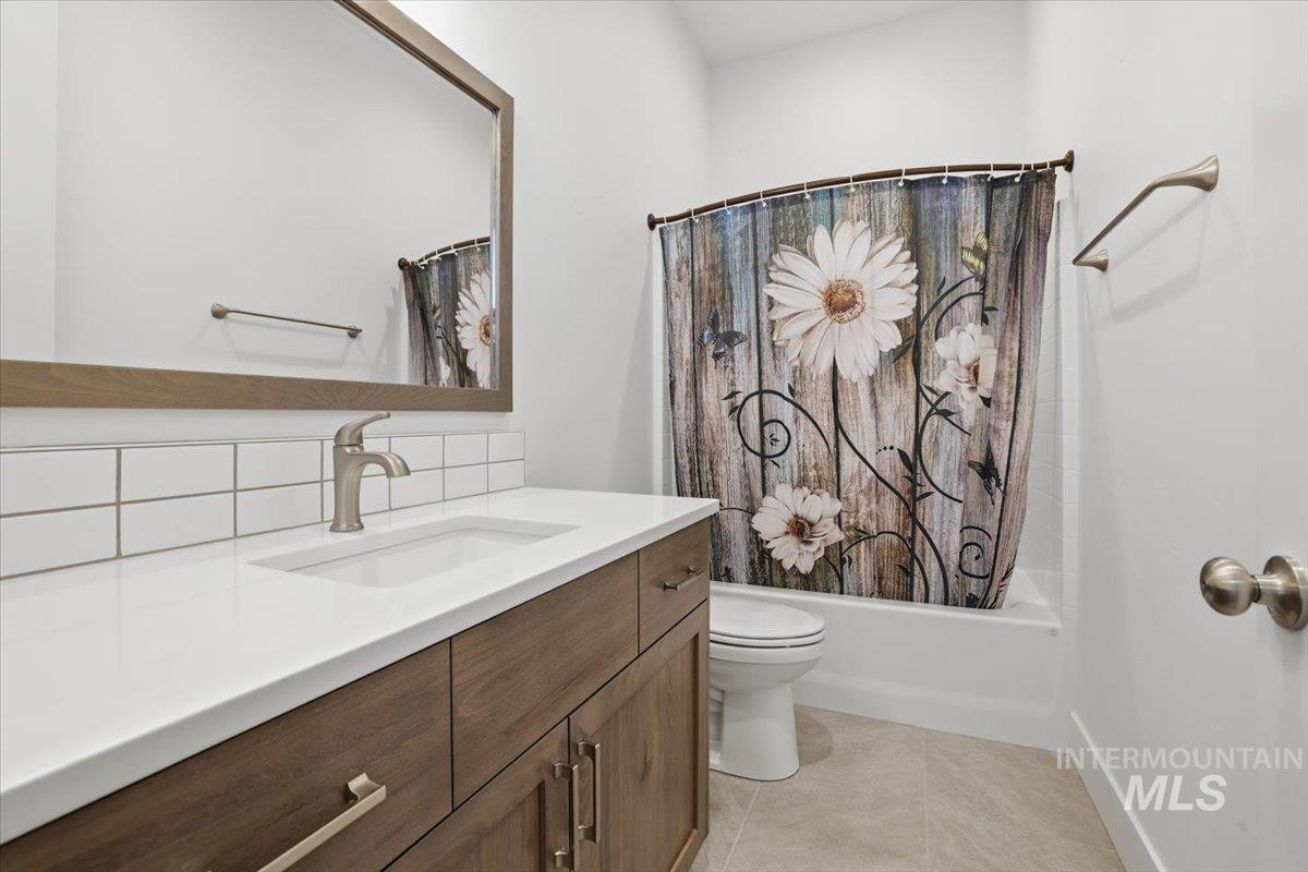 12529 S Lenora Pl, Nampa, Idaho 83686, 3 Bedrooms, 3.5 Bathrooms, Residential For Sale, Price $720,000,MLS 98973393