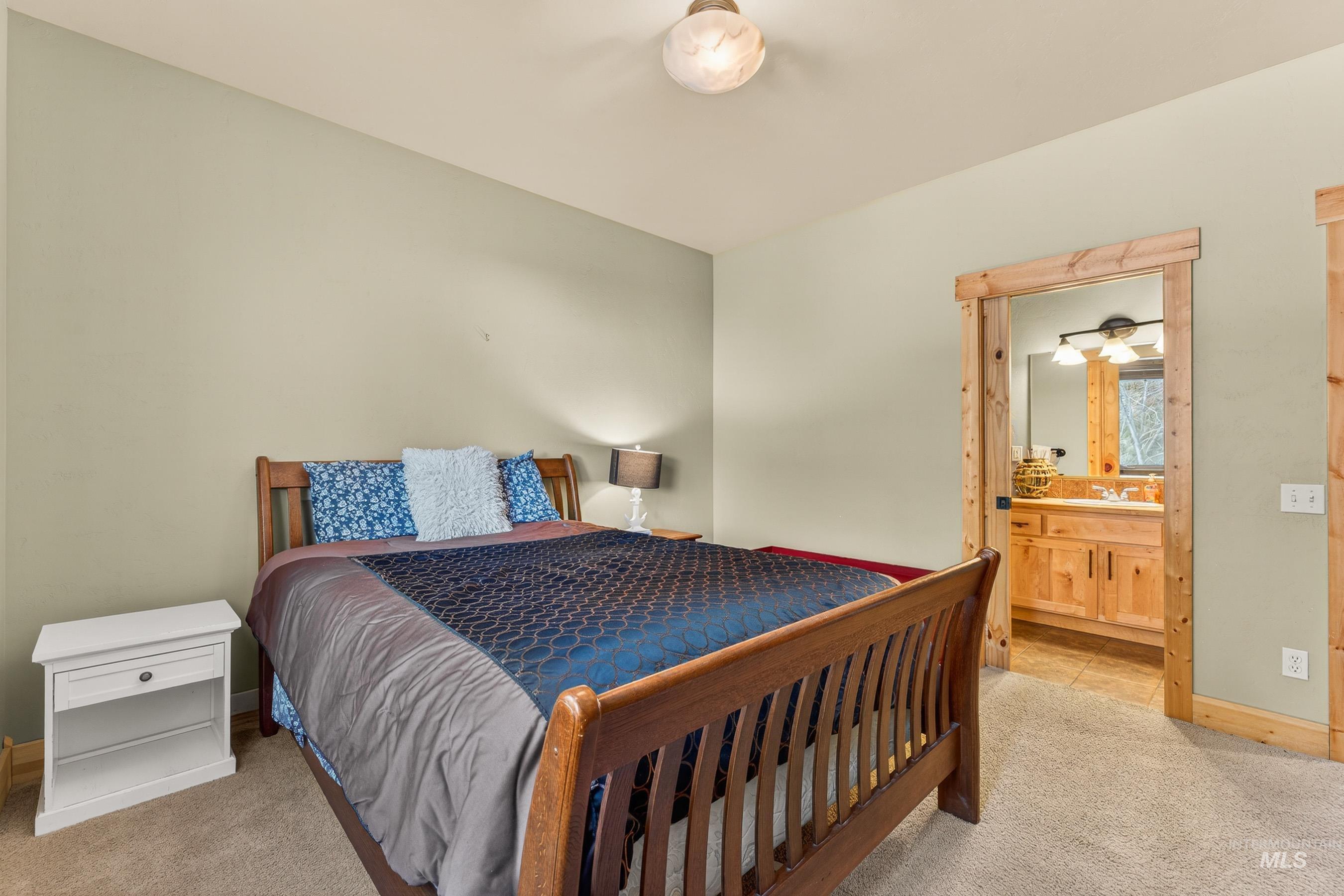 722 Lick Creek Rd, McCall, Idaho 83638, 3 Bedrooms, 3 Bathrooms, Residential For Sale, Price $799,000,MLS 98973394