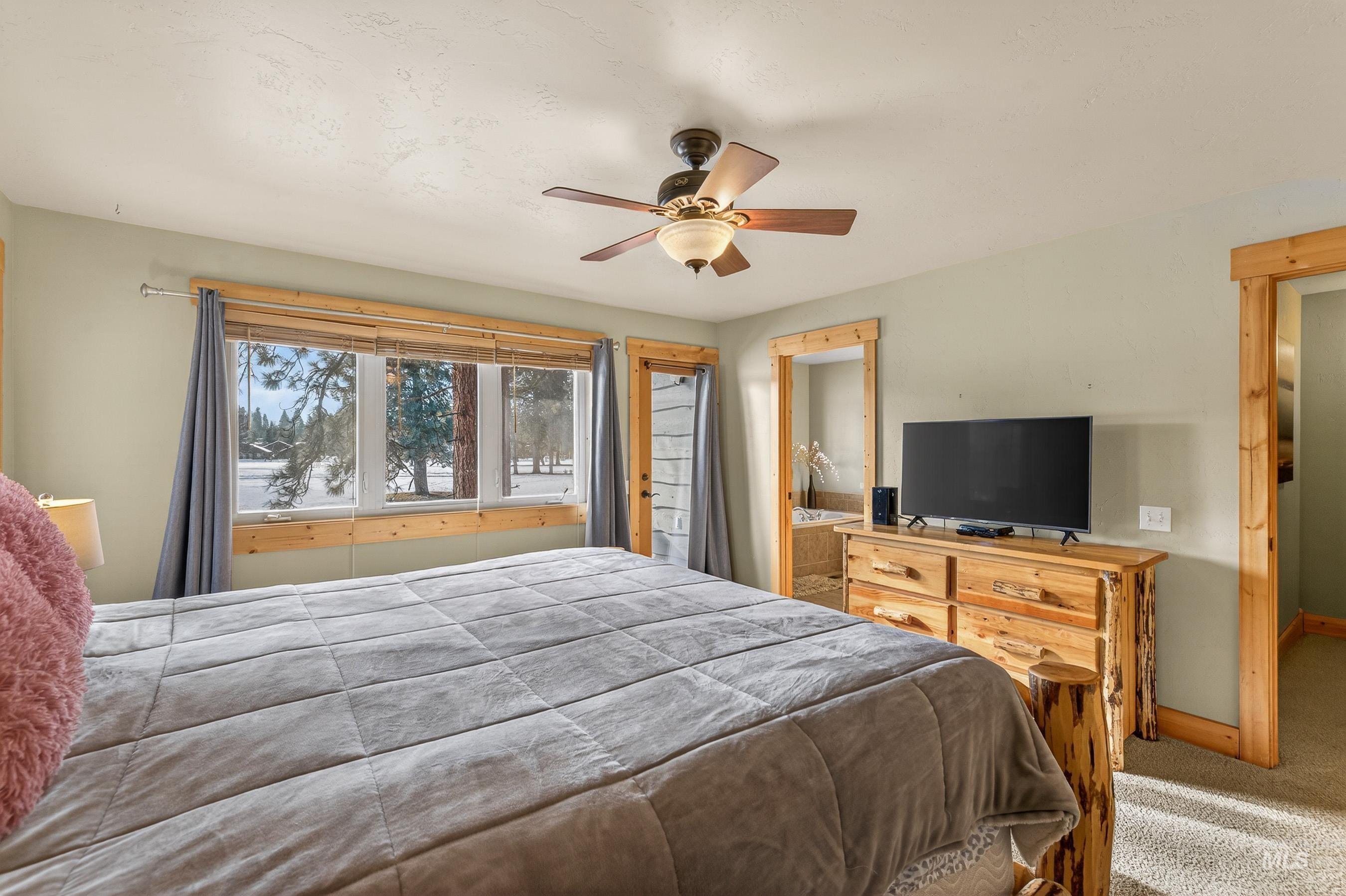 722 Lick Creek Rd, McCall, Idaho 83638, 3 Bedrooms, 3 Bathrooms, Residential For Sale, Price $799,000,MLS 98973394