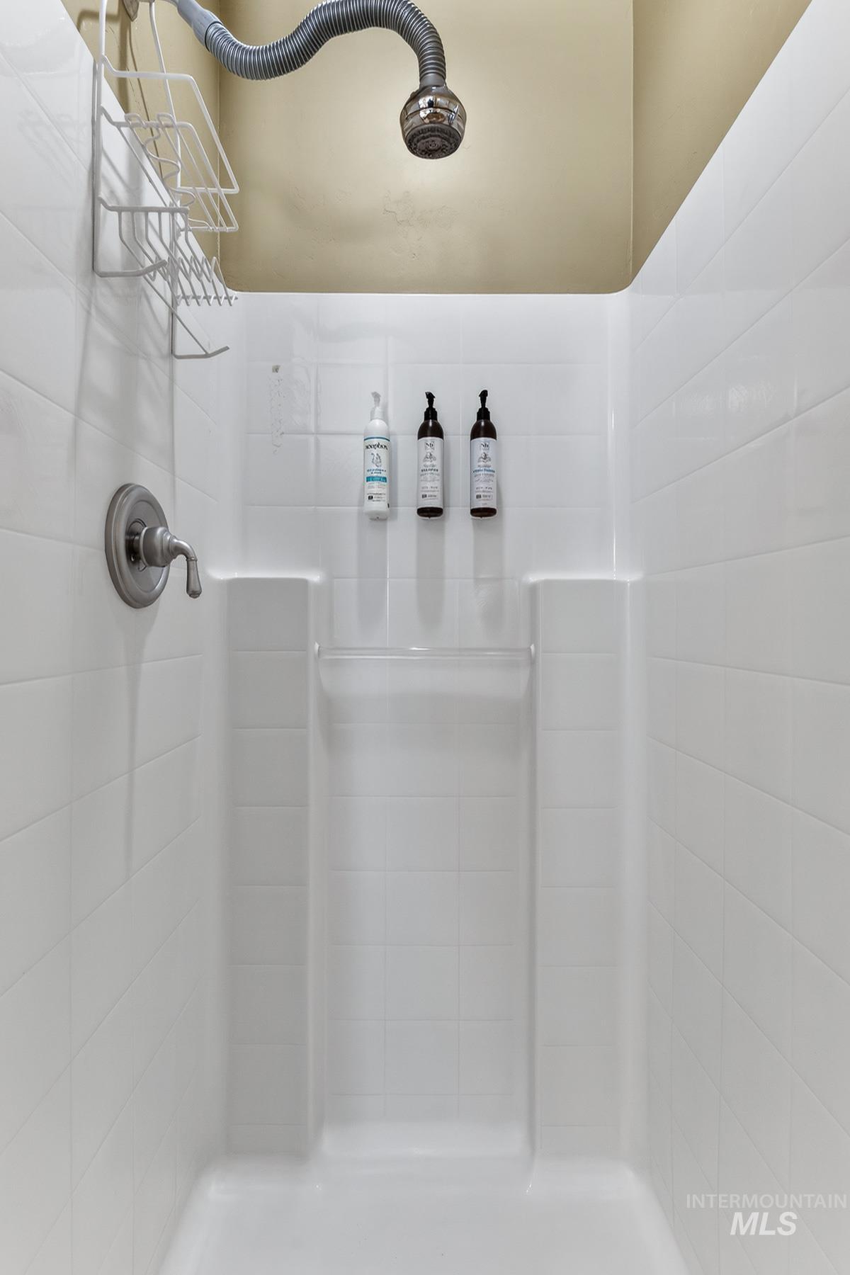 722 Lick Creek Rd, McCall, Idaho 83638, 3 Bedrooms, 3 Bathrooms, Residential For Sale, Price $799,000,MLS 98973394