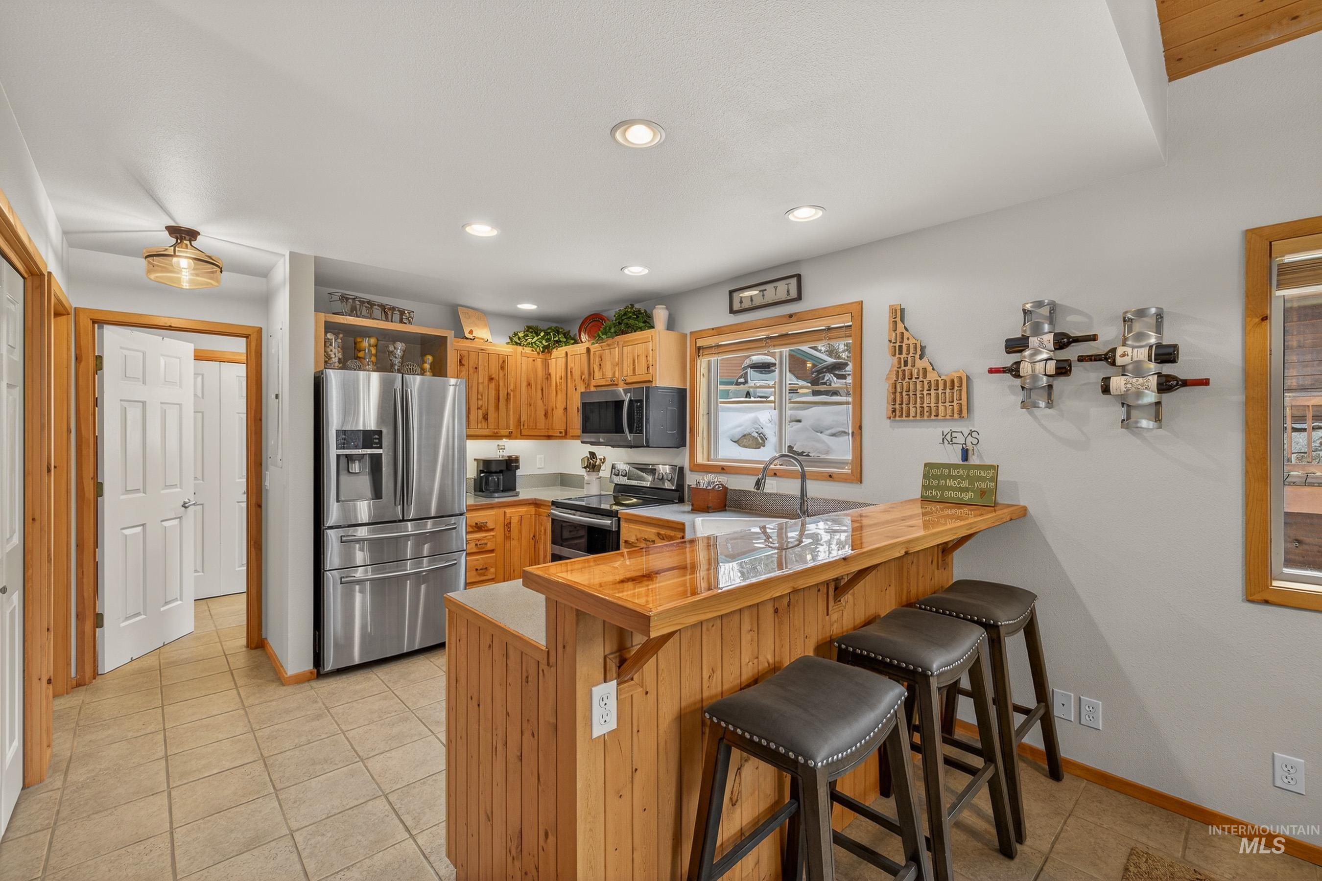 943 Cottage Court, McCall, Idaho 83638, 2 Bedrooms, 2 Bathrooms, Residential For Sale, Price $635,000,MLS 98973397