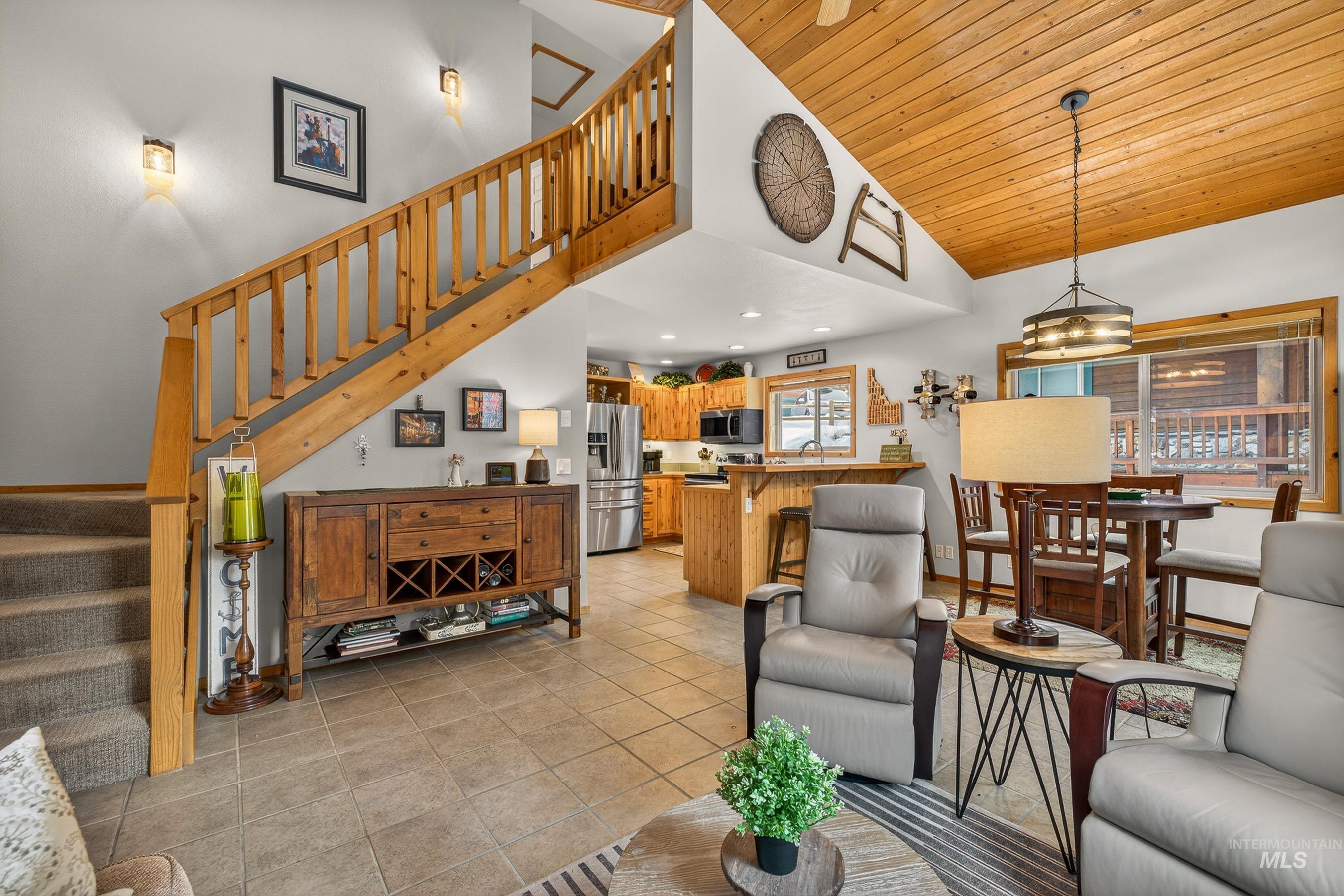 943 Cottage Court, McCall, Idaho 83638, 2 Bedrooms, 2 Bathrooms, Residential For Sale, Price $635,000,MLS 98973397