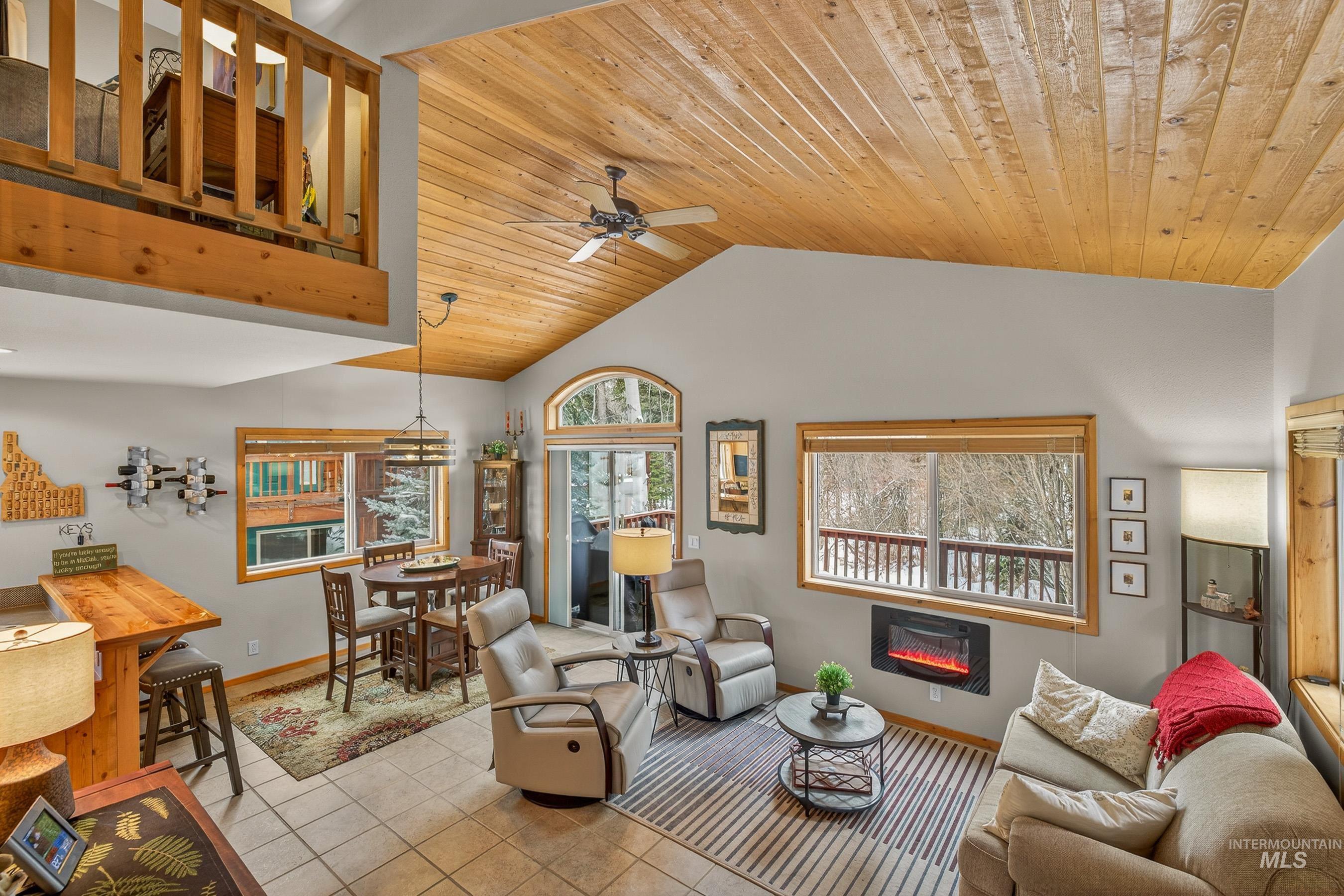 943 Cottage Court, McCall, Idaho 83638, 2 Bedrooms, 2 Bathrooms, Residential For Sale, Price $635,000,MLS 98973397