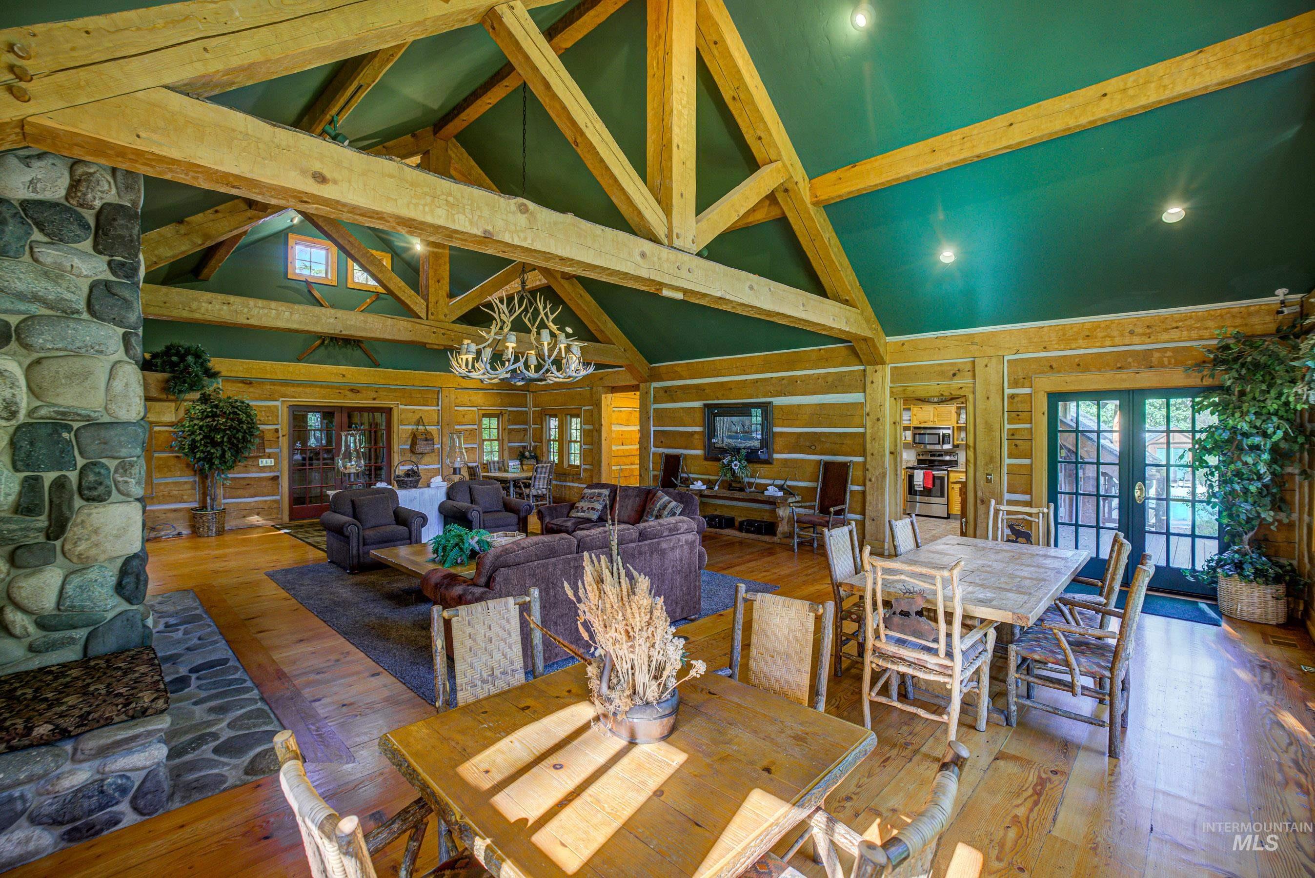 943 Cottage Court, McCall, Idaho 83638, 2 Bedrooms, 2 Bathrooms, Residential For Sale, Price $635,000,MLS 98973397