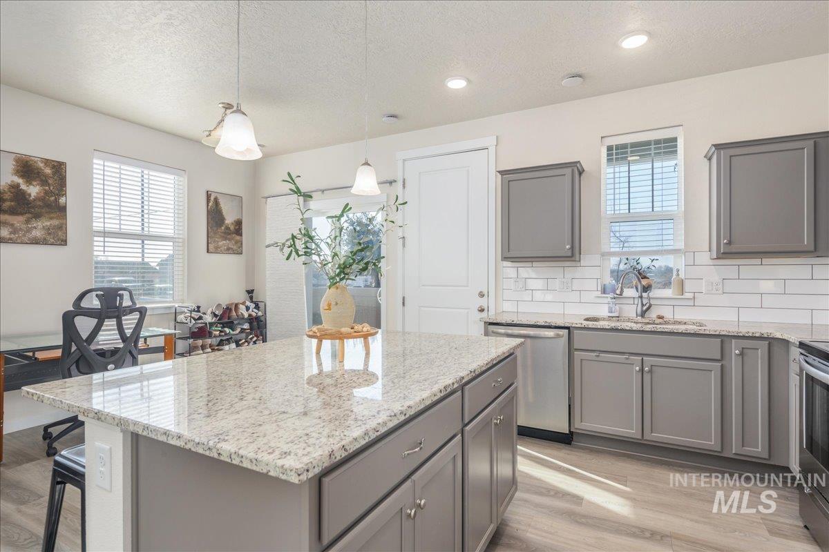 2329 E Spice Loop, Nampa, Idaho 83687, 3 Bedrooms, 3 Bathrooms, Residential For Sale, Price $335,000,MLS 98973398