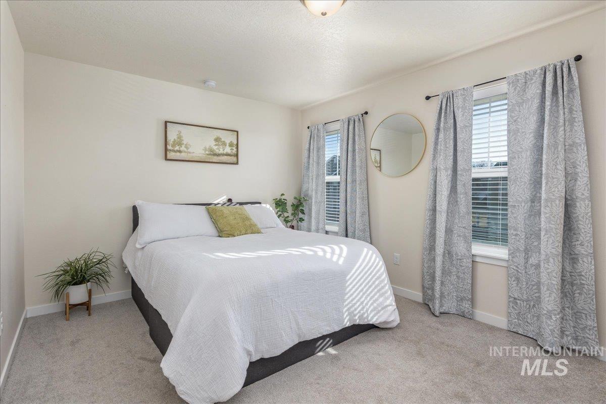 2329 E Spice Loop, Nampa, Idaho 83687, 3 Bedrooms, 3 Bathrooms, Residential For Sale, Price $335,000,MLS 98973398